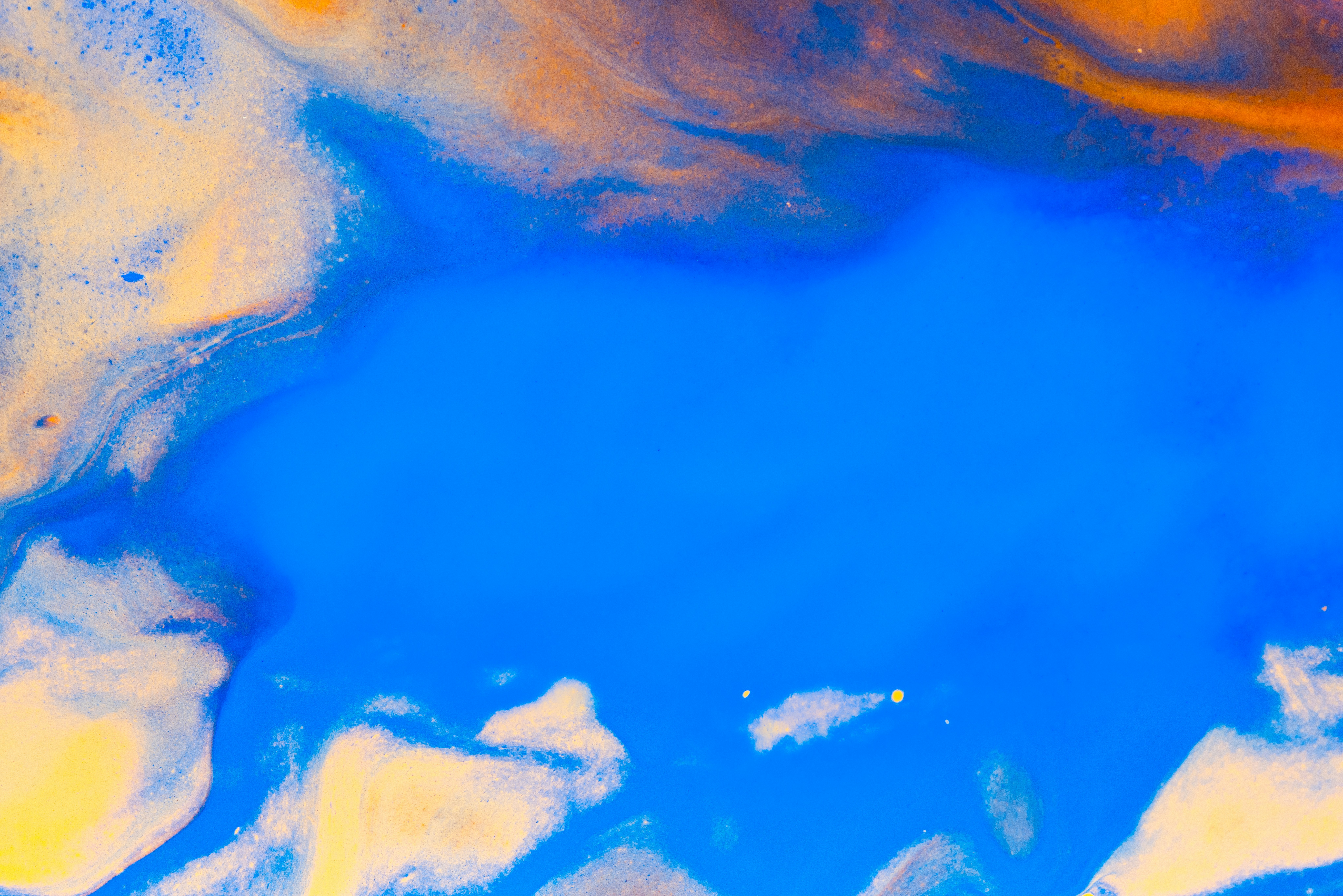 Photo by solenfeyissa