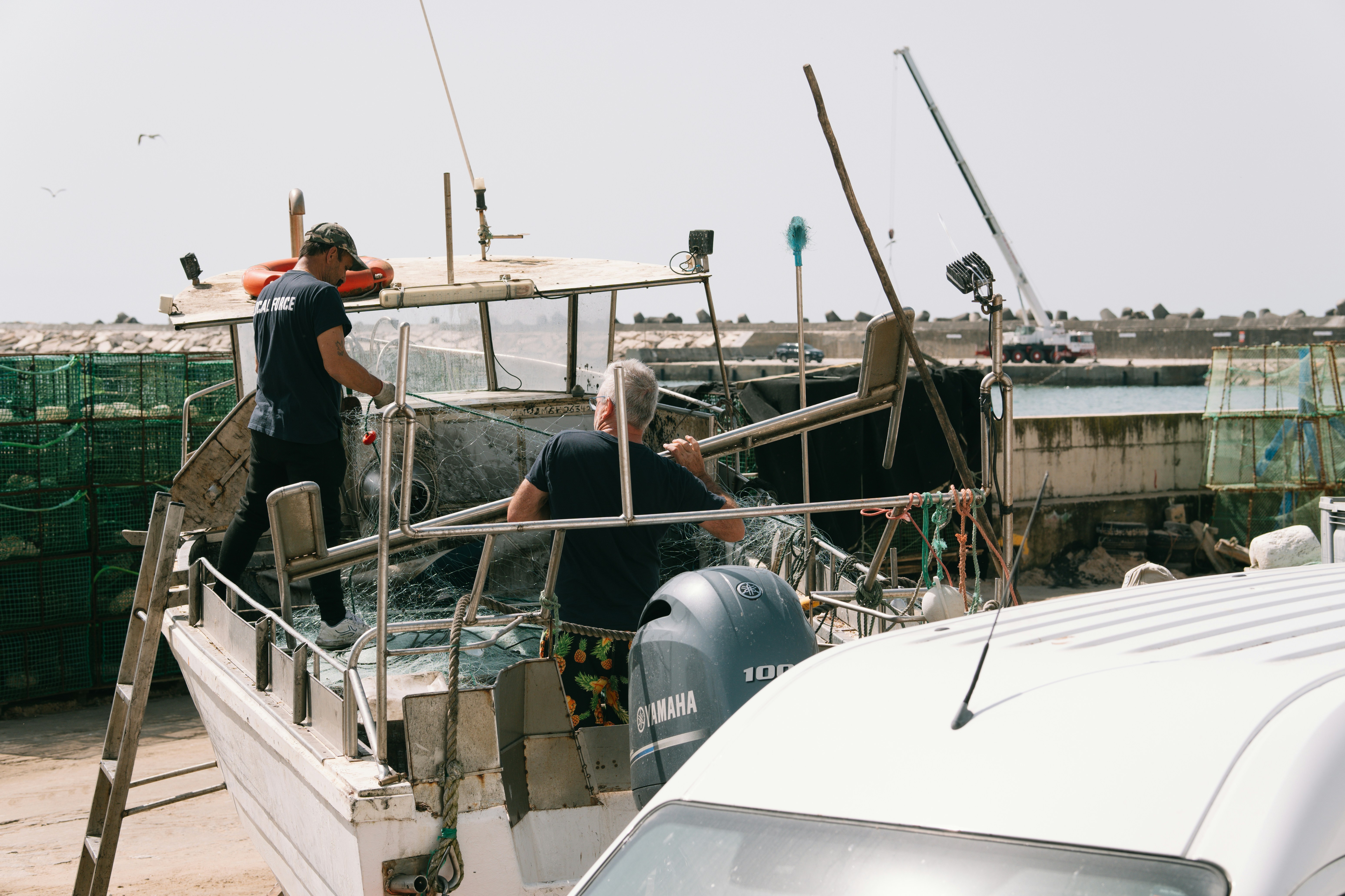 yacht sign installation