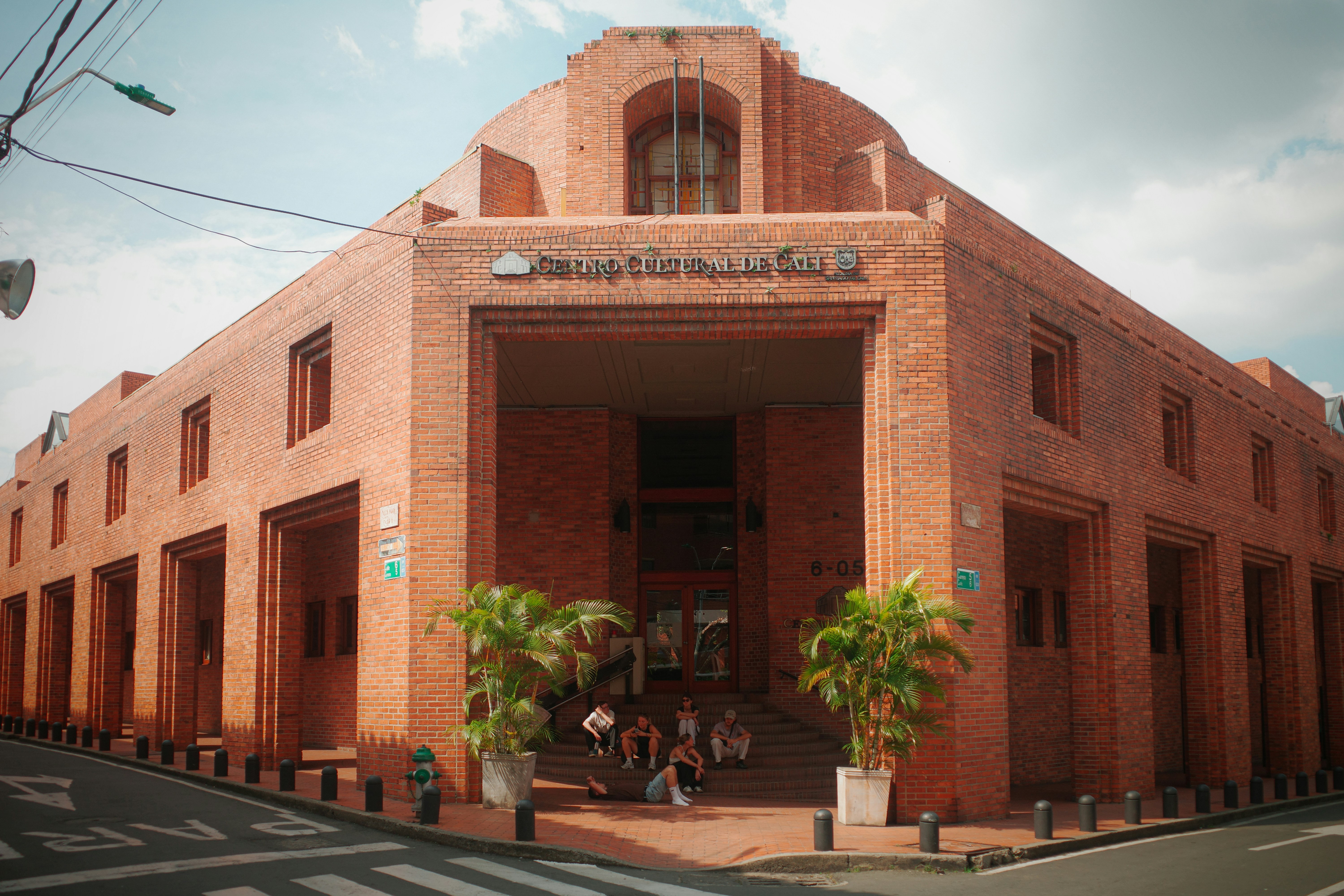 Museos y cultura en Cali: guía completa para amantes del arte en la capital de la salsa