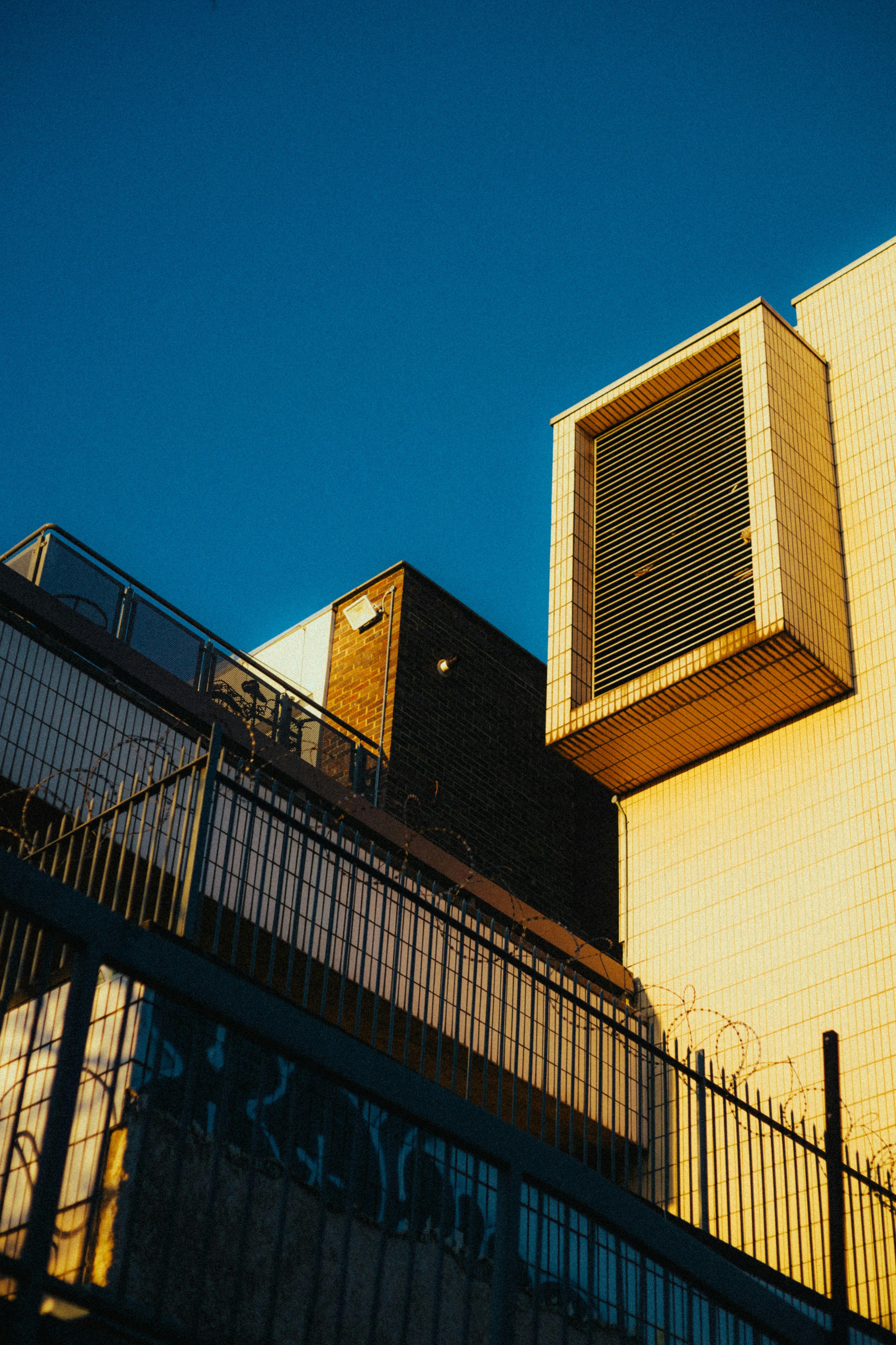 Photo by antoinekaelin