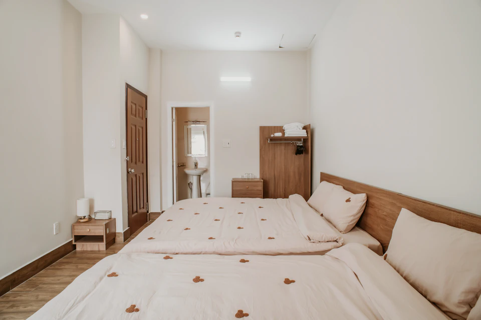 Restful interior designed with natural materials
