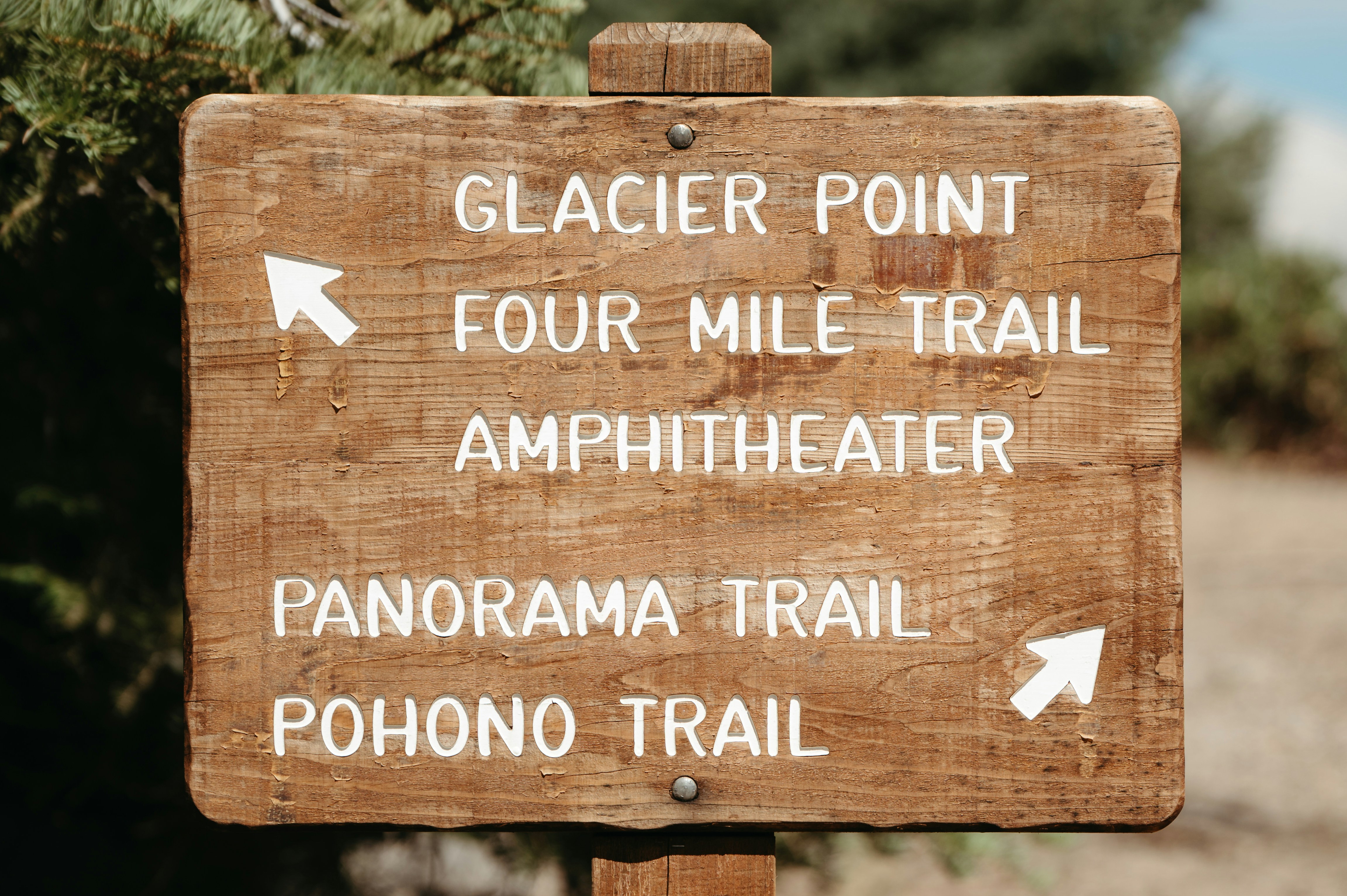 Certified LASIK Cosmetic Surgeons Vs. General Ophthalmologists: What Sets Them Apart?