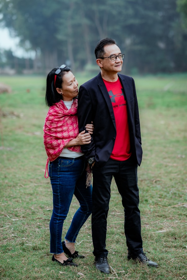A couple poses affectionately for a photo.