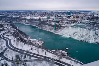 Strategic infrastructure deployment under governance transition – JPA.  Structuring cross-border in