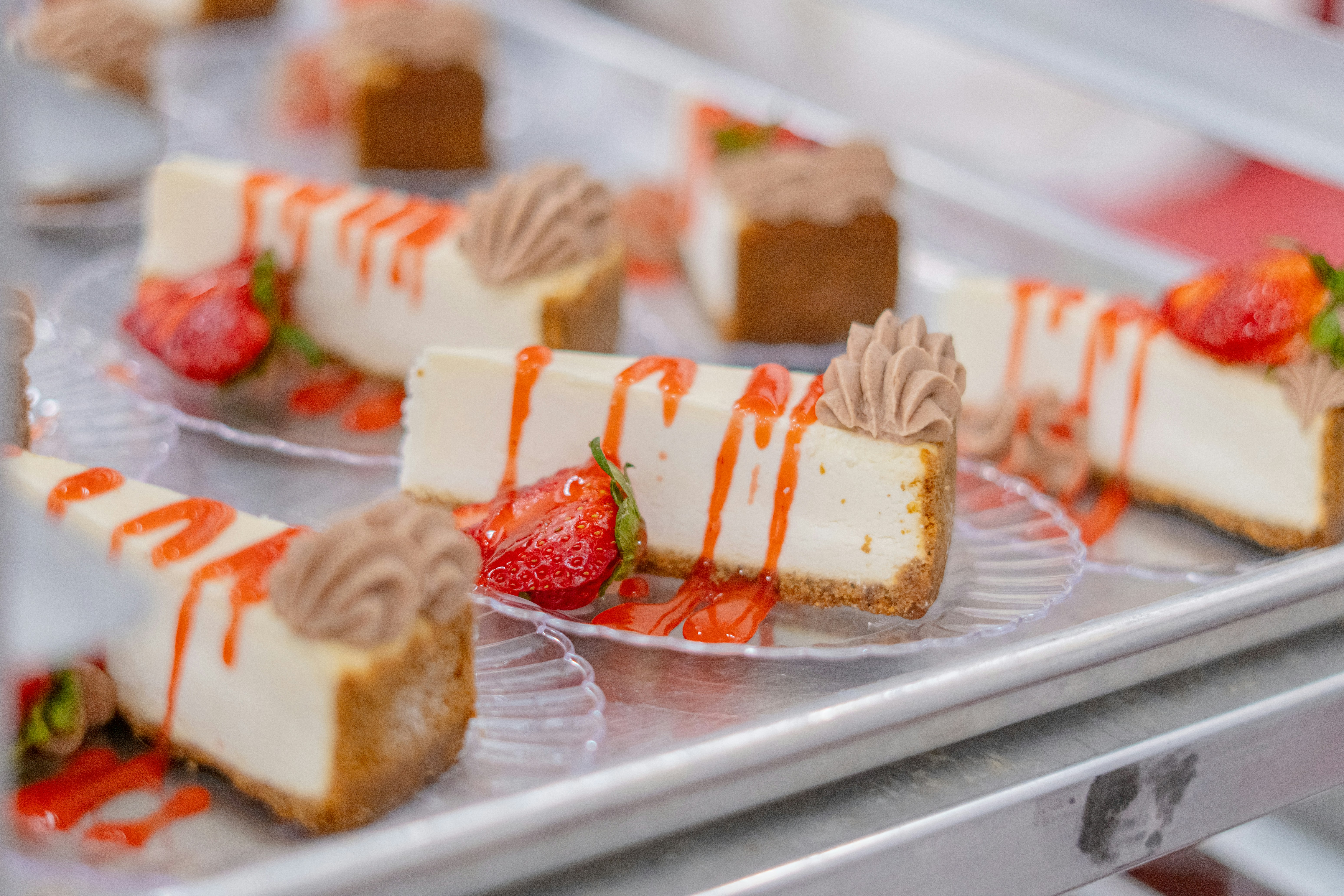 Cheesecake with strawberries