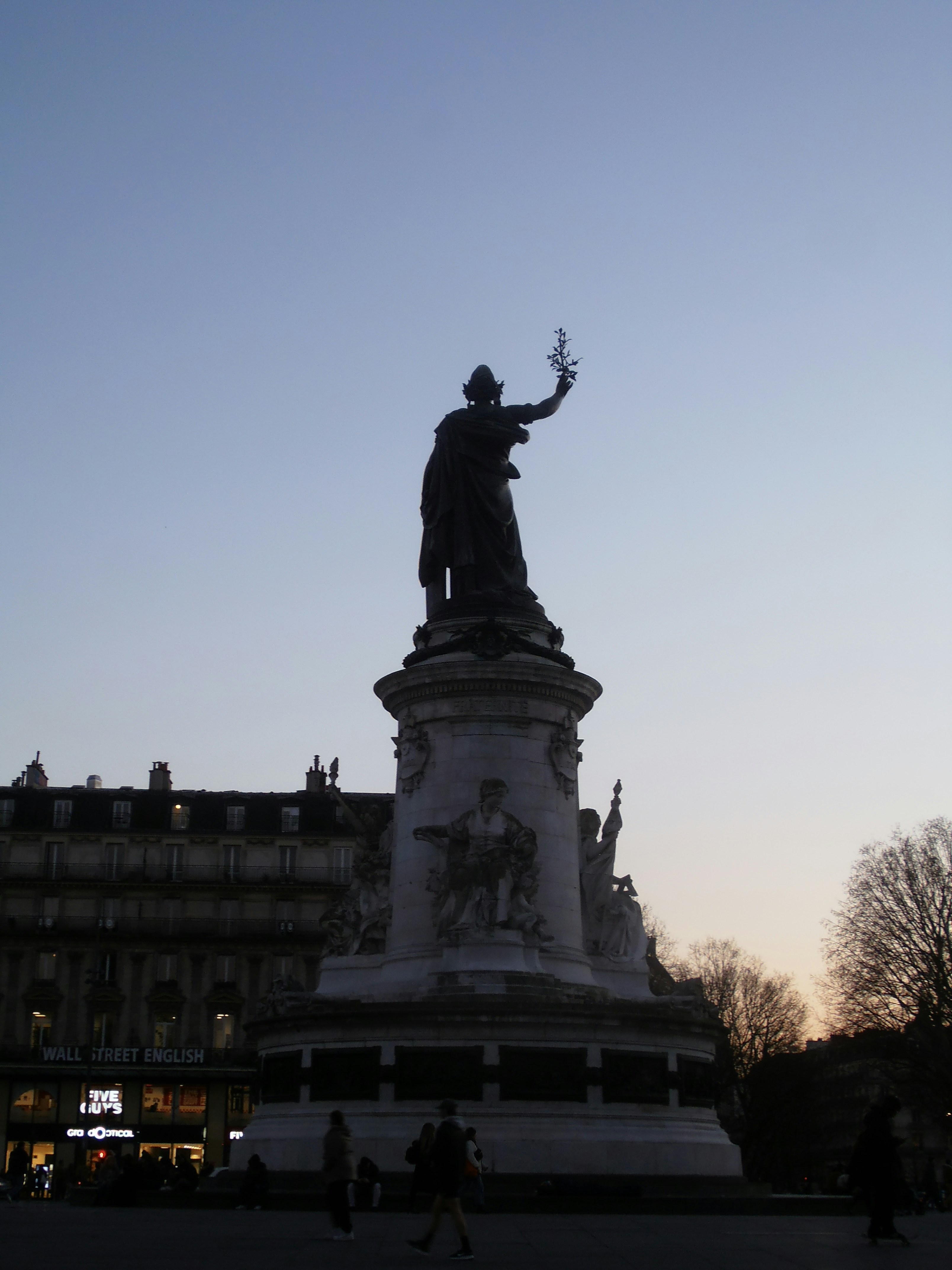 Plaza de Francia photo 3