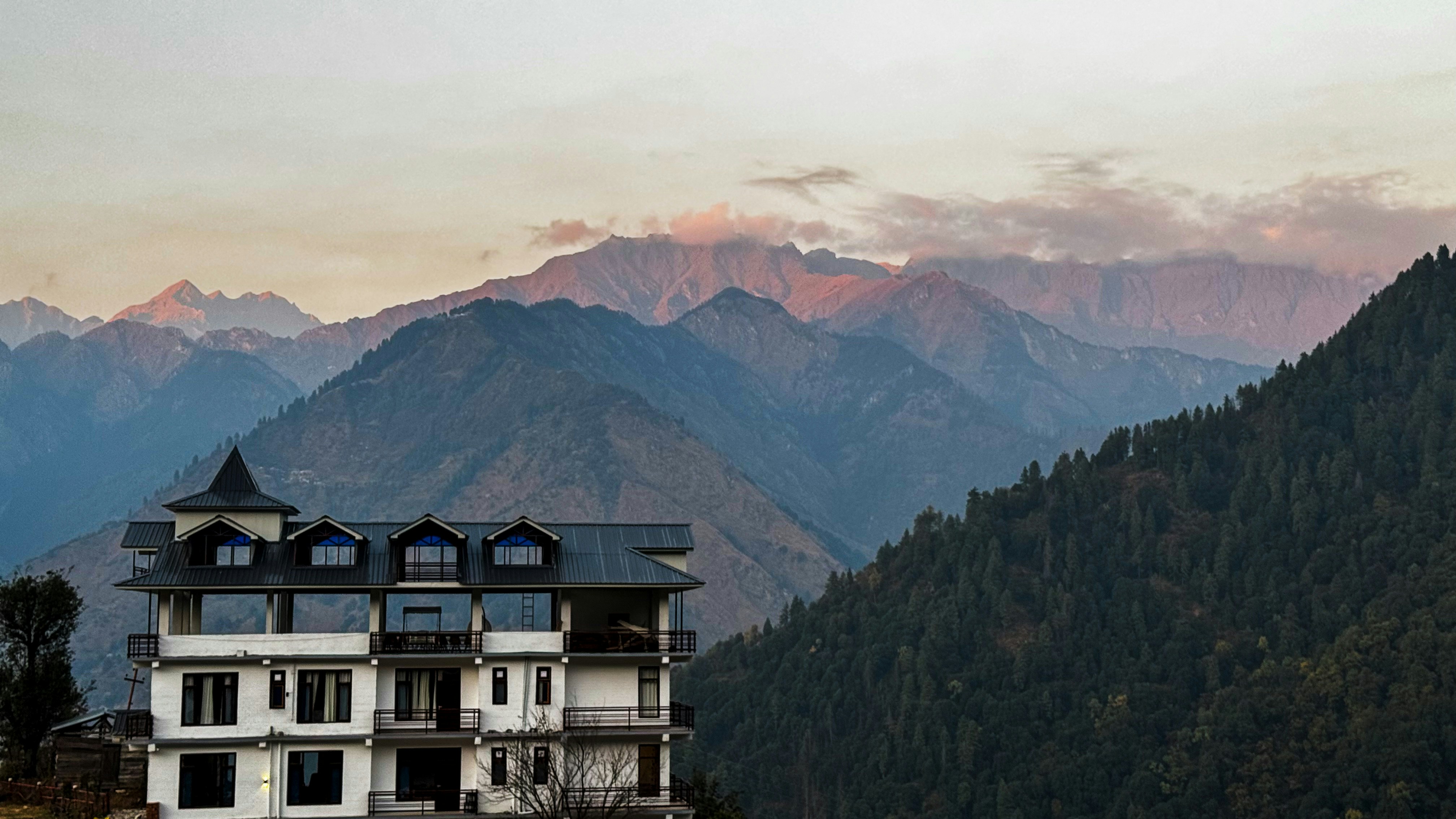 Himalayan sunrise retreat