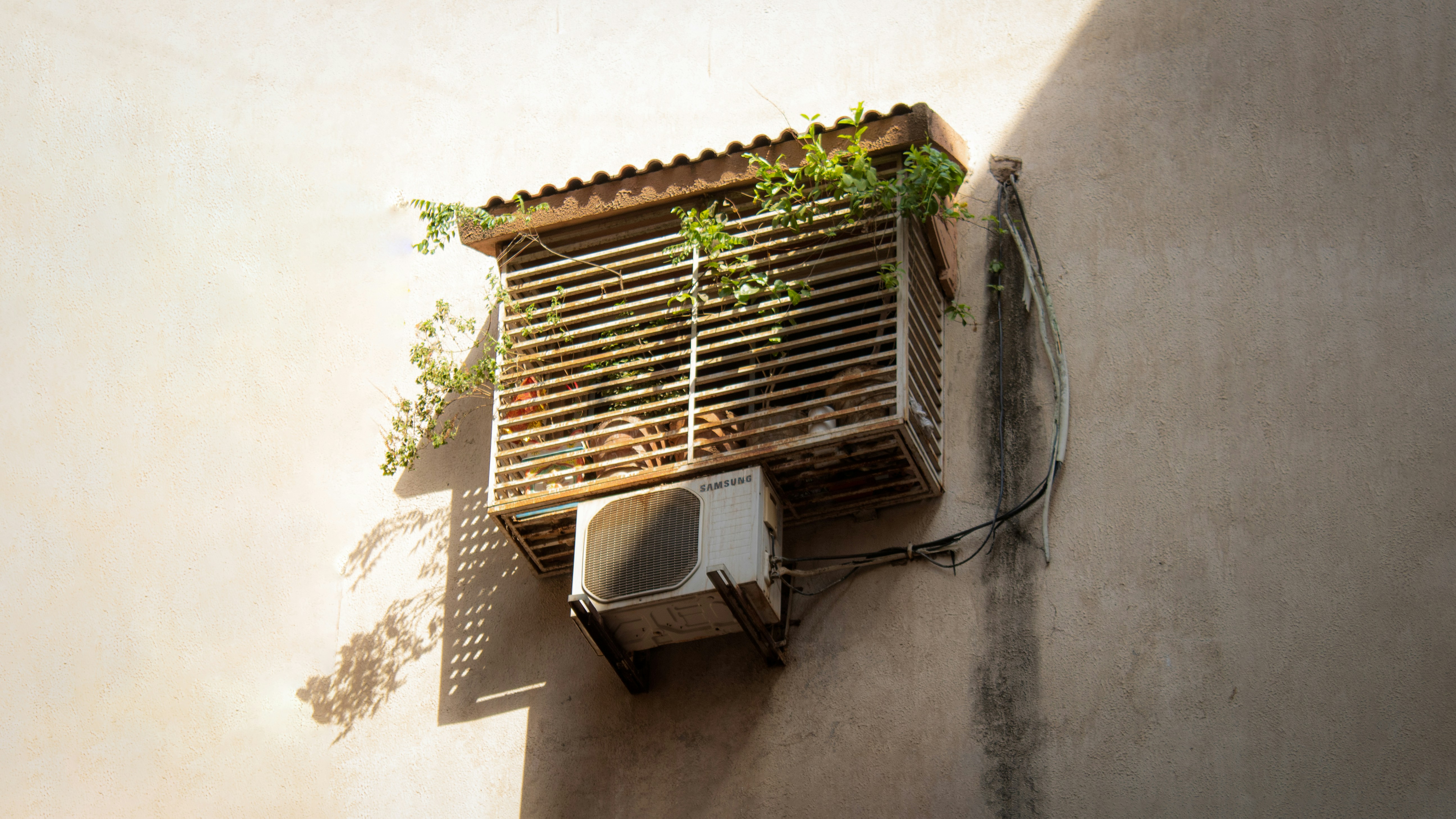 minimalist wallpaper 4k, wallpaper, Ultra HD Wallpapers: Elevate Your Digital Aesthetic 5