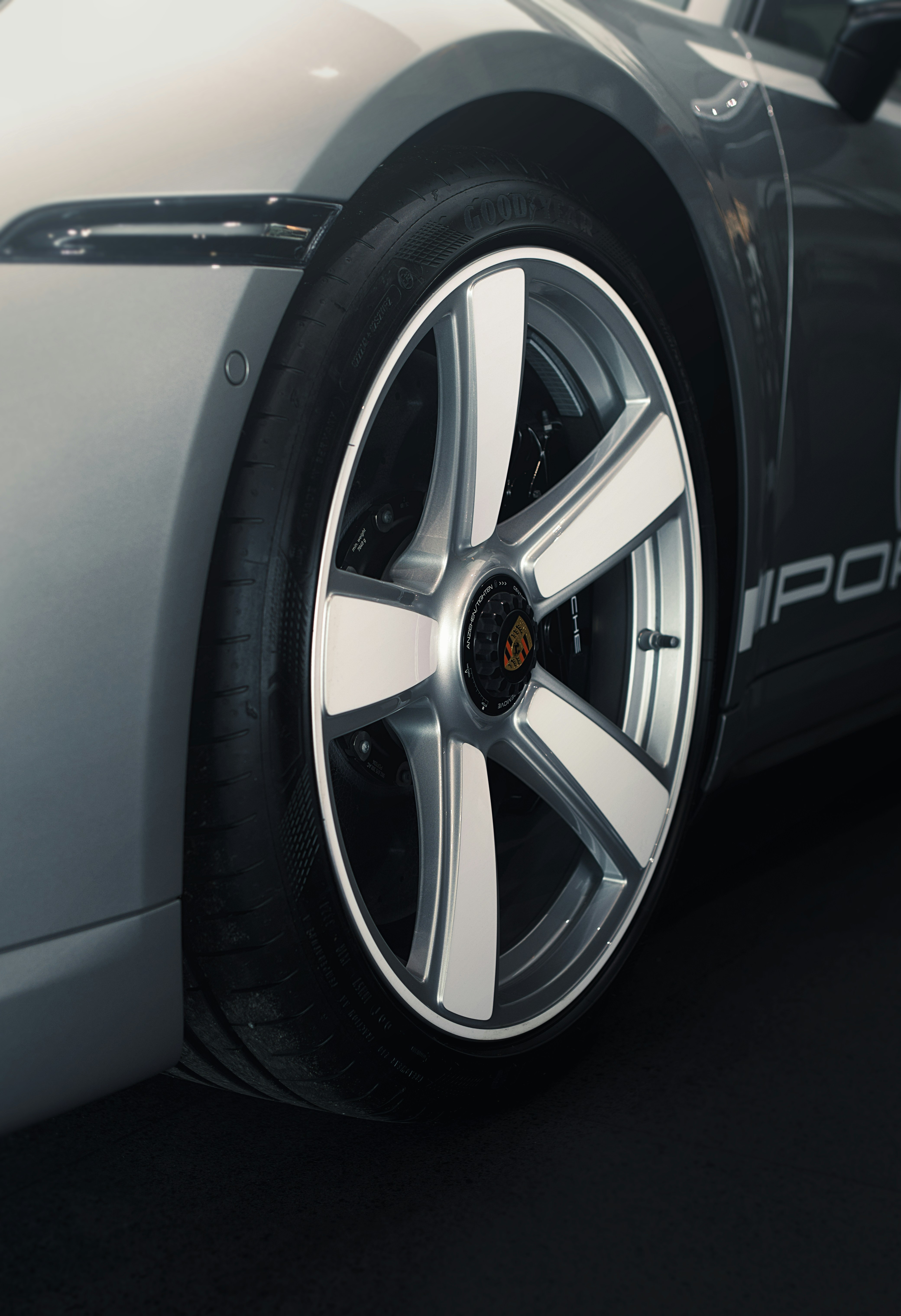 Photo by leiadakrozjhen