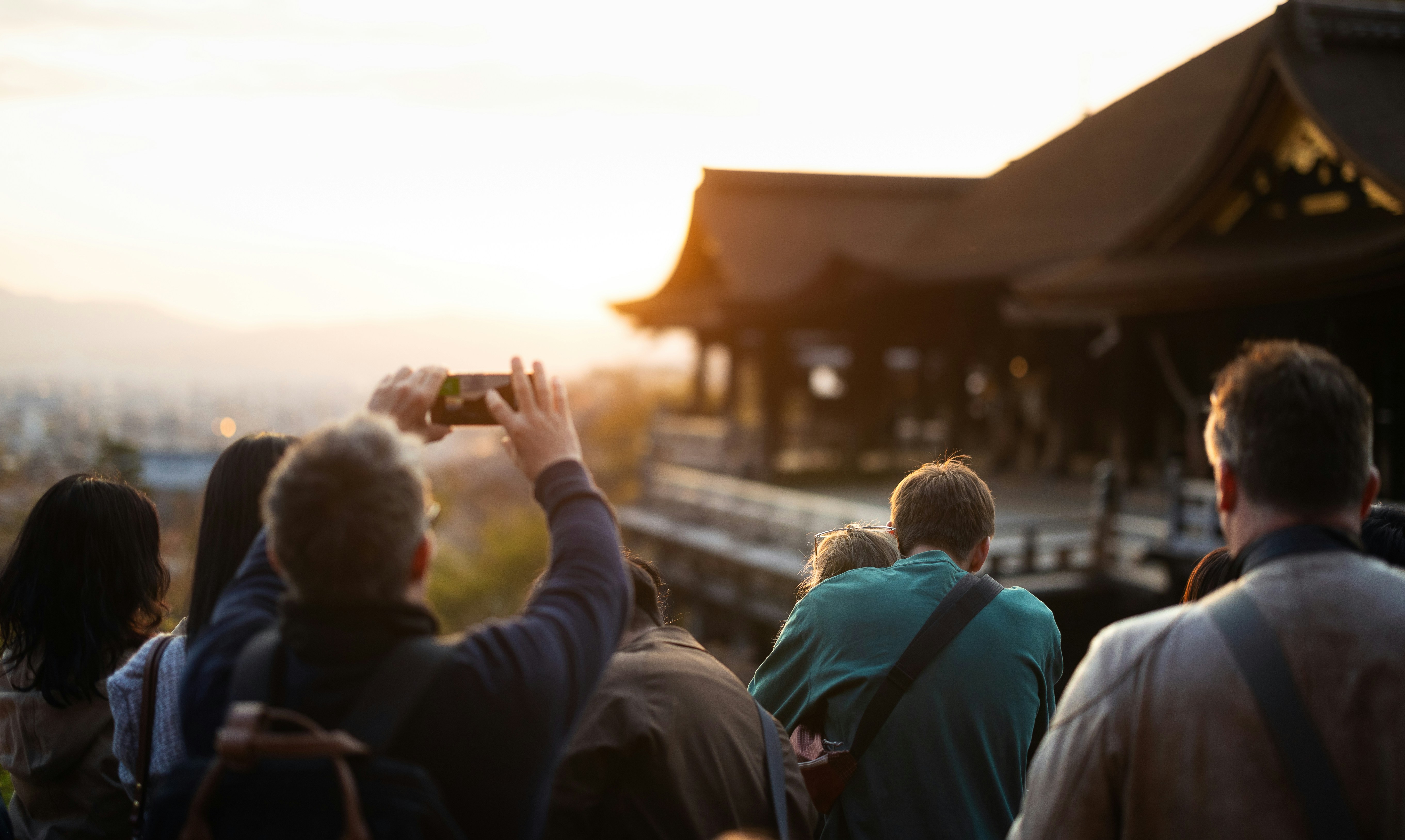 how to make friends in Japan as a foreigner
