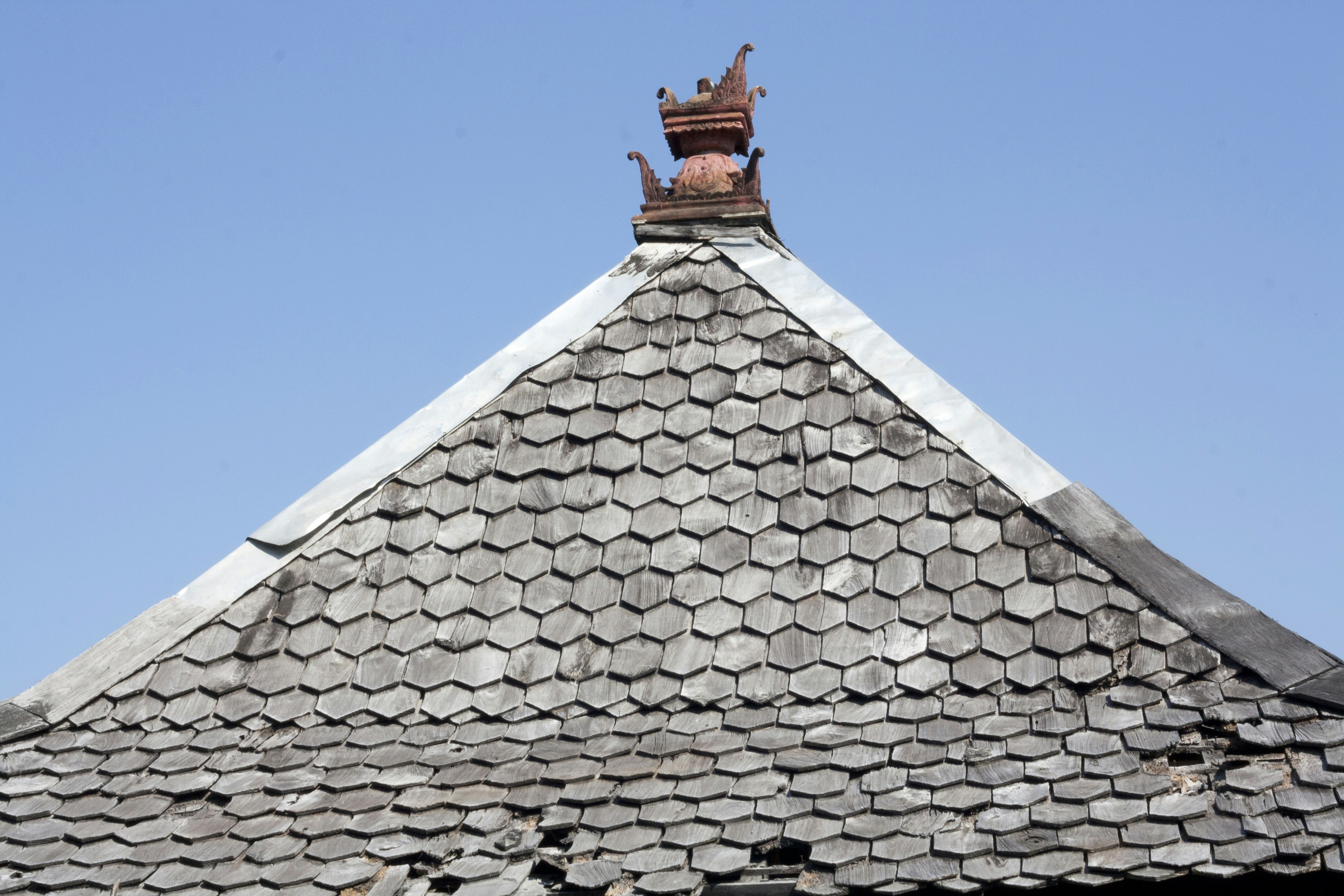 5 Roof Repair Guide DIY Fixes for Granule Loss on Shingles