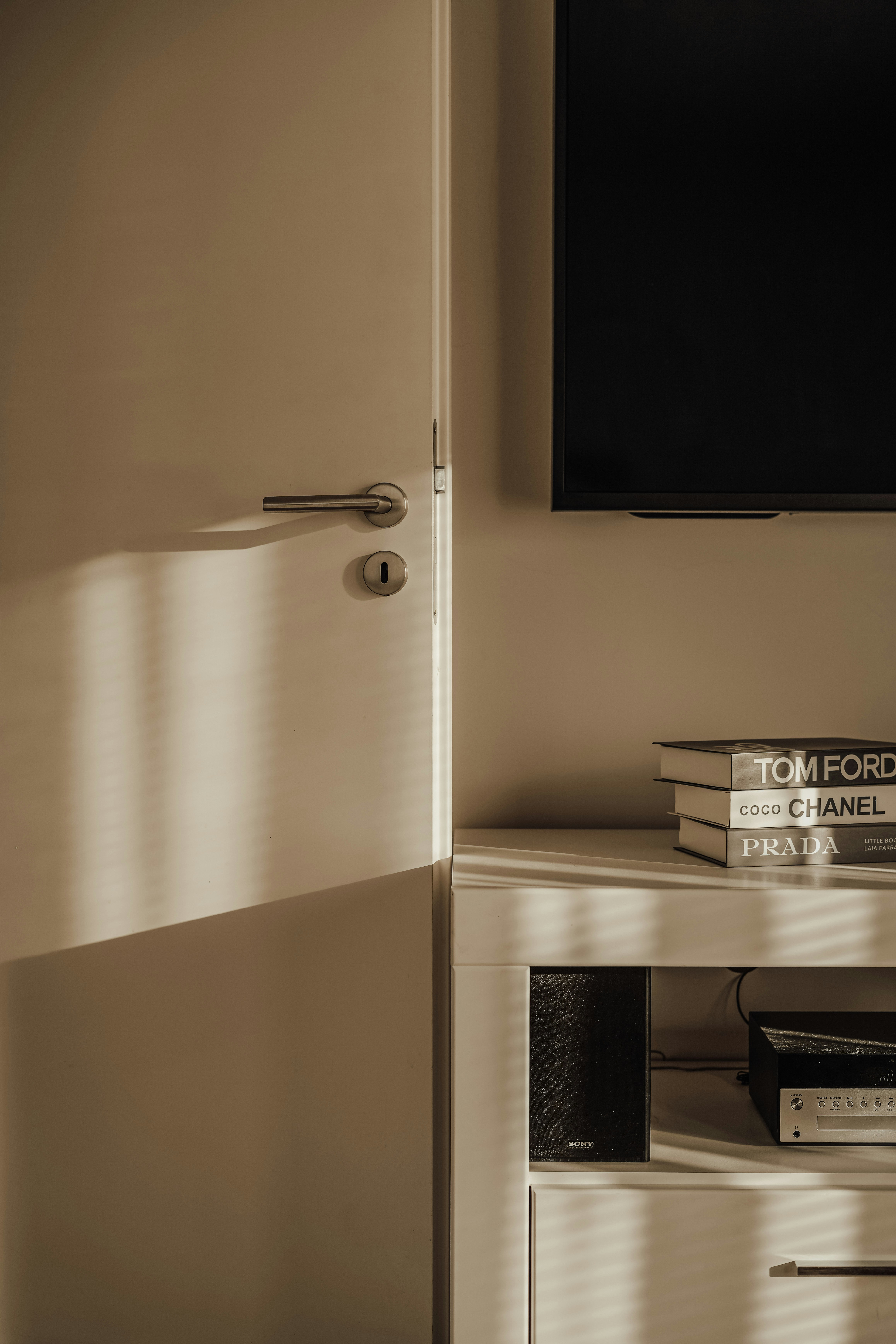 Photo by nenadkaevik