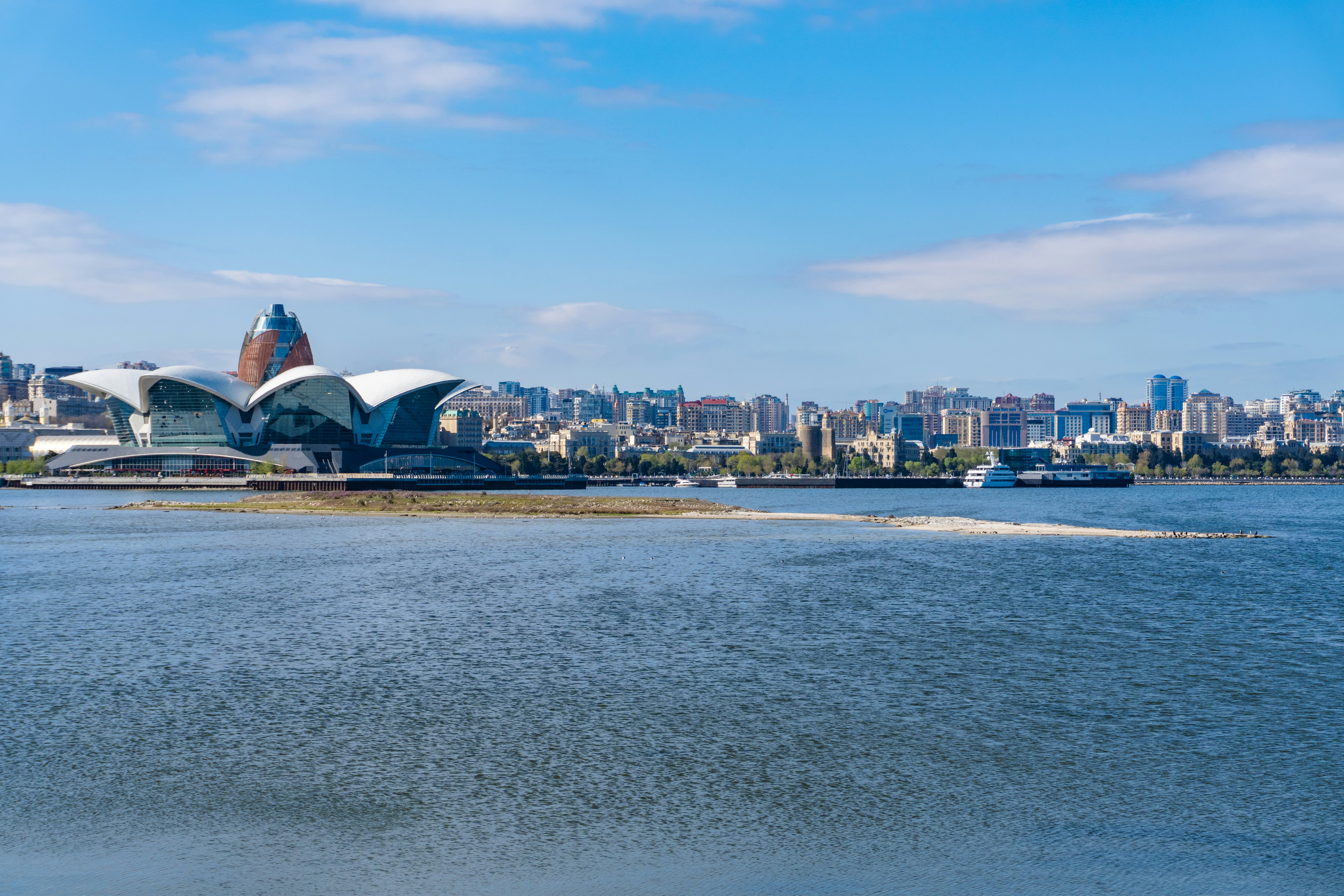 Photo by zulfugarkarimov