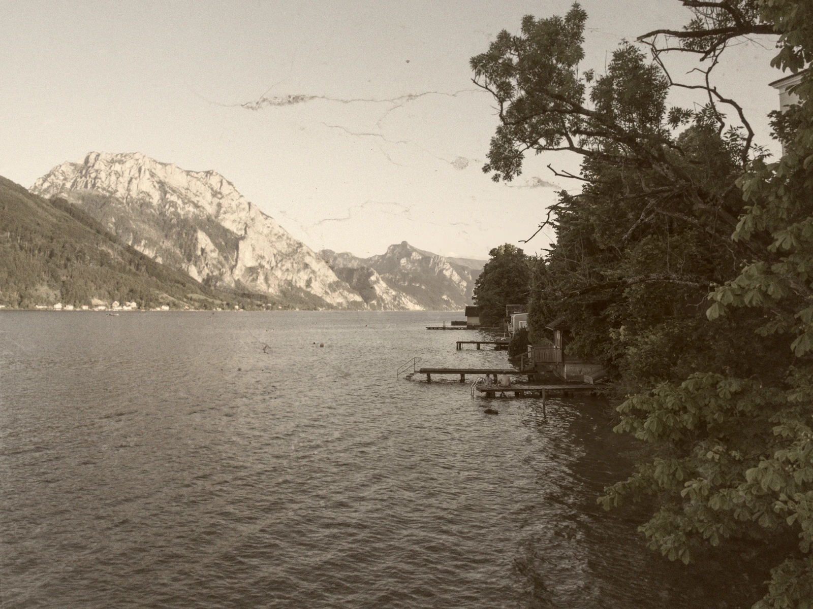 Illustrative travel image for Four family days in Gmunden and around Traunsee; it does not confirm current conditions at the named stops.