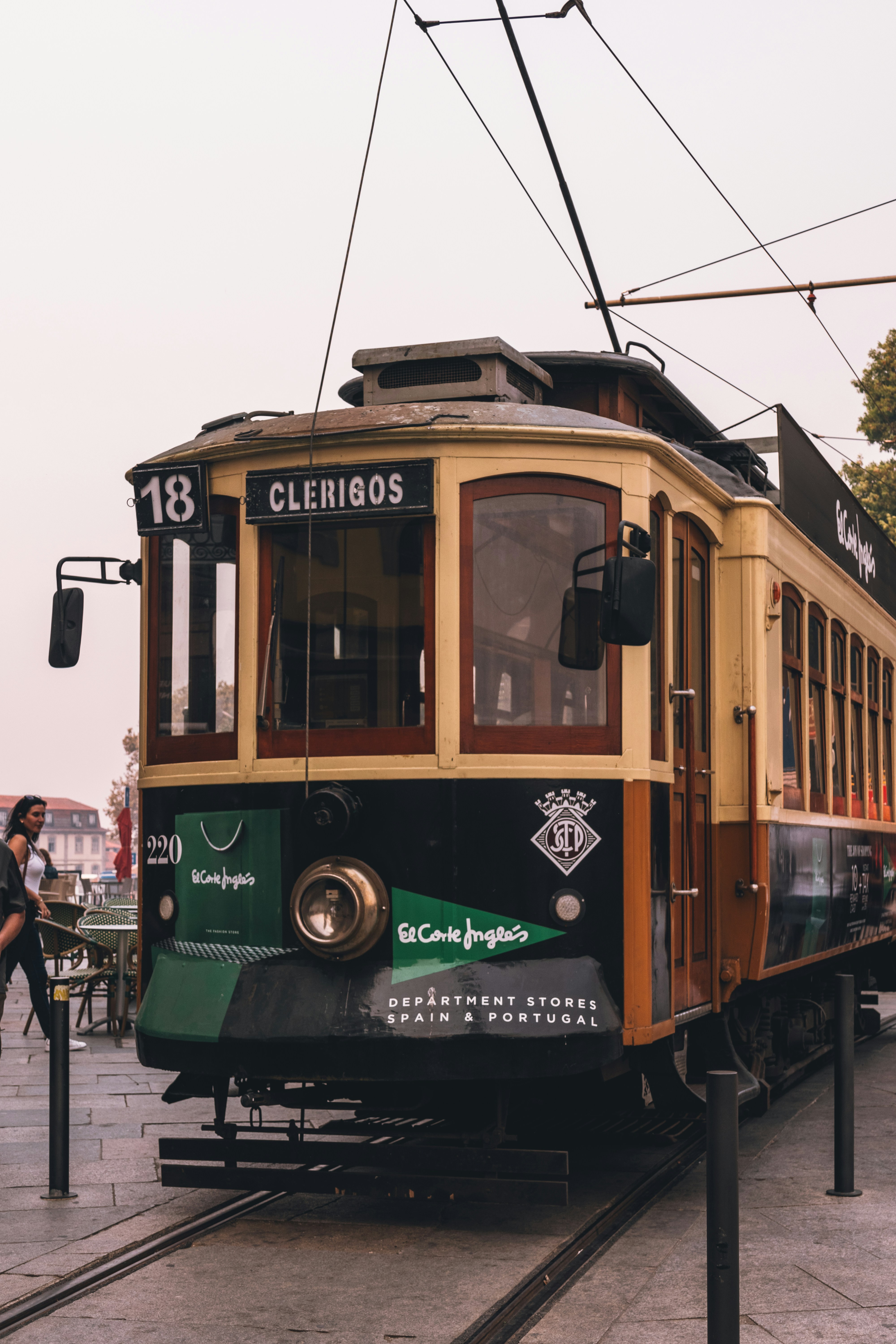 Regional Travel: CP Trains, Buses and Day Trip Logistics
