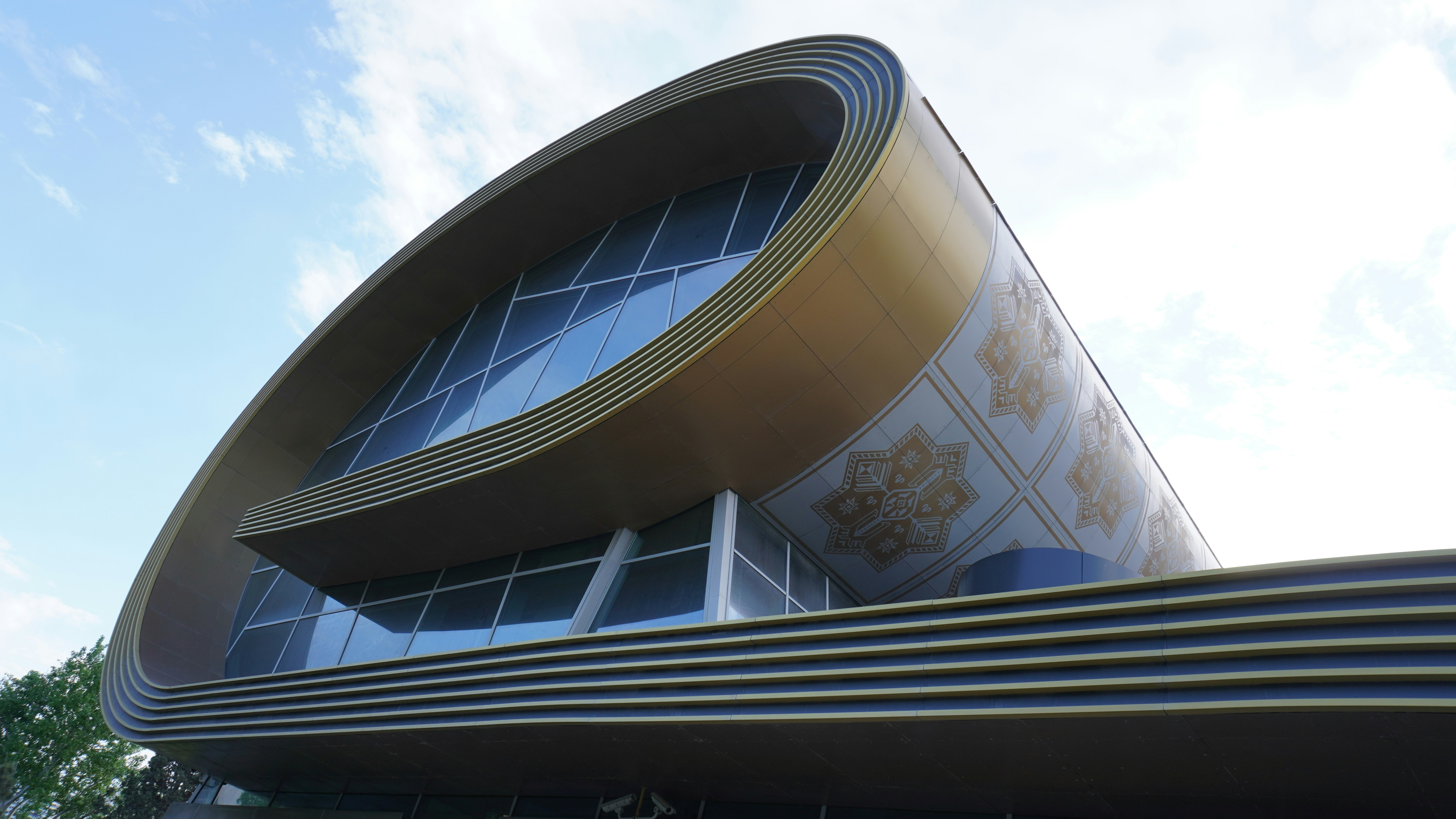 Photo by zulfugarkarimov