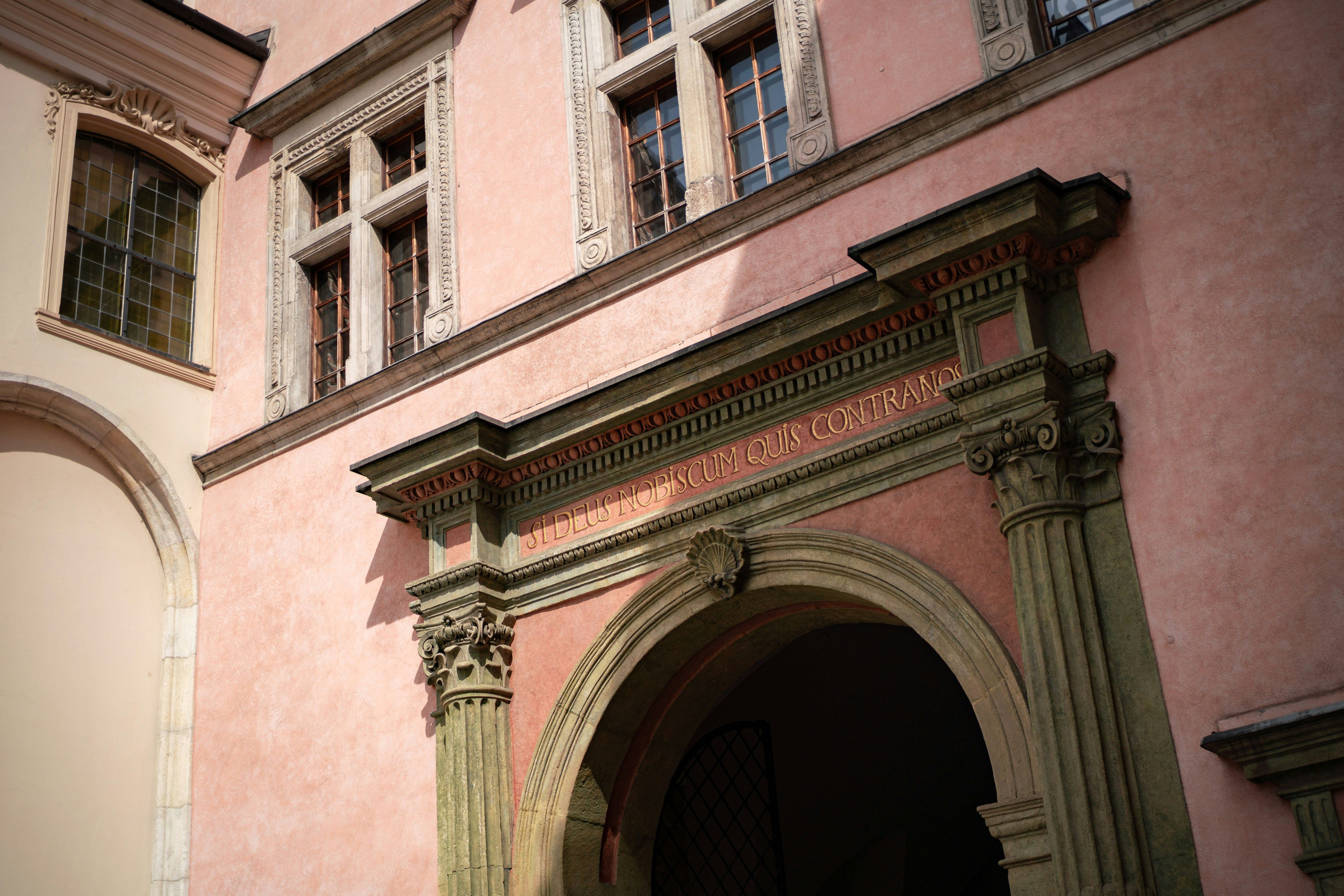 Photo by michaelfousert