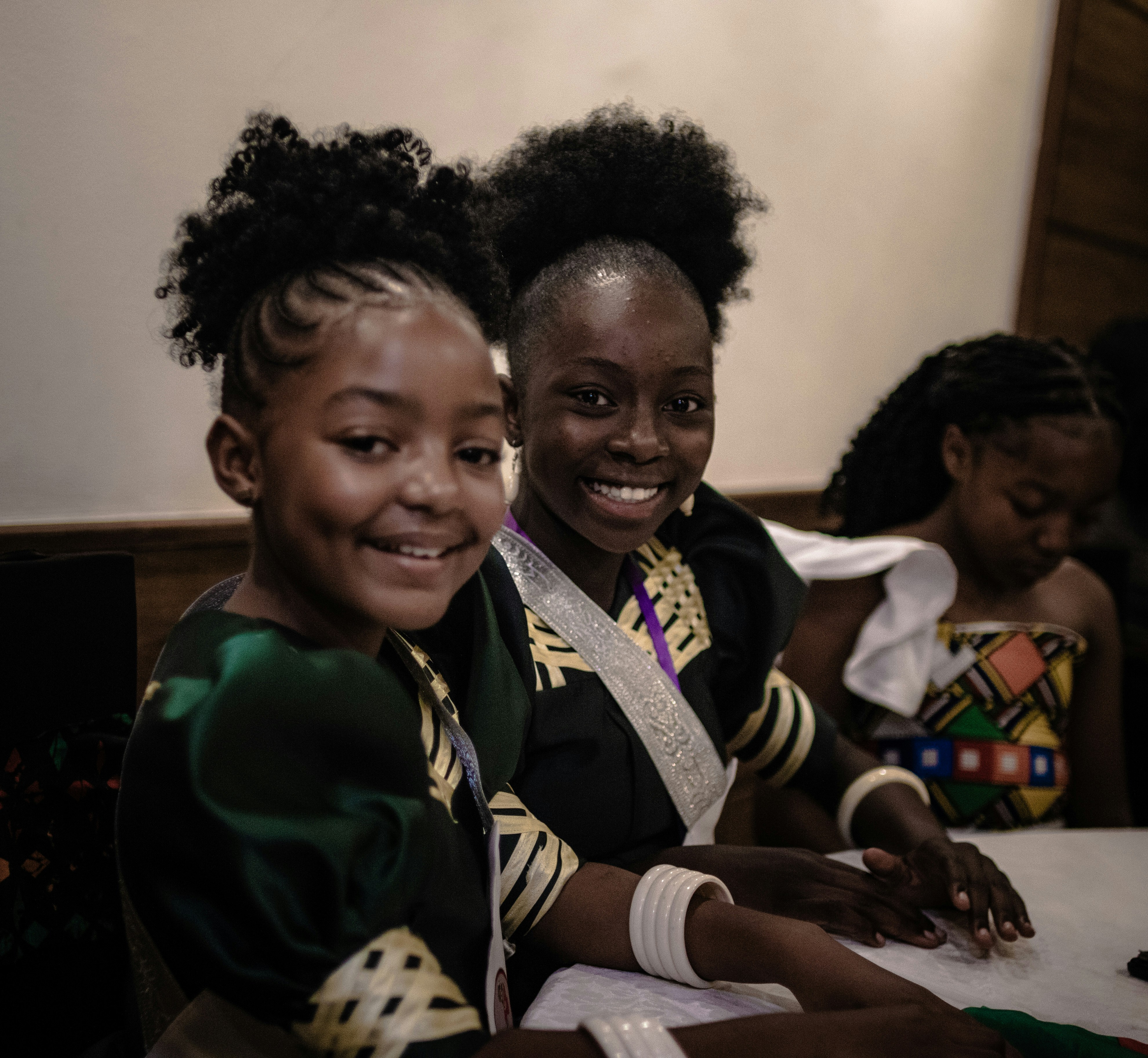 2 African beauty pageant contestants