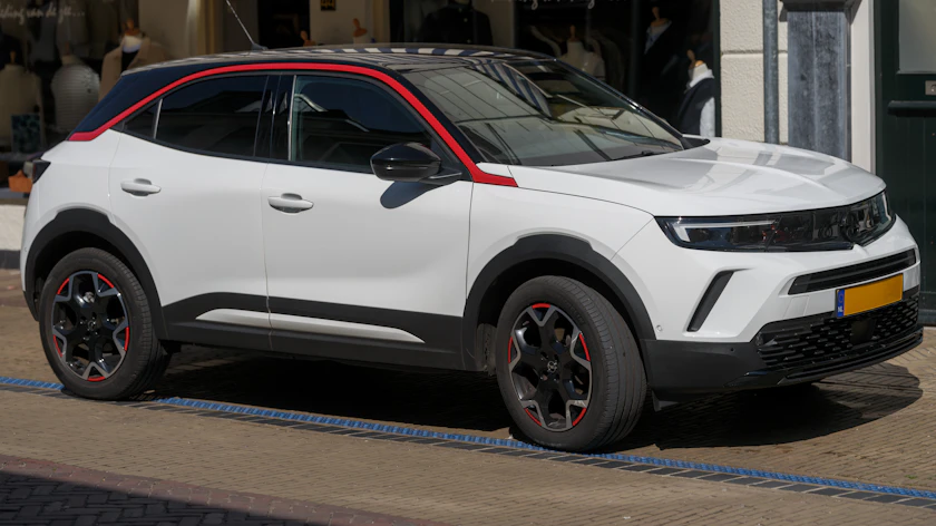 Opel-Fahrzeugmotiv aus der bereitgestellten Unsplash-Serie – Beispielaufnahme