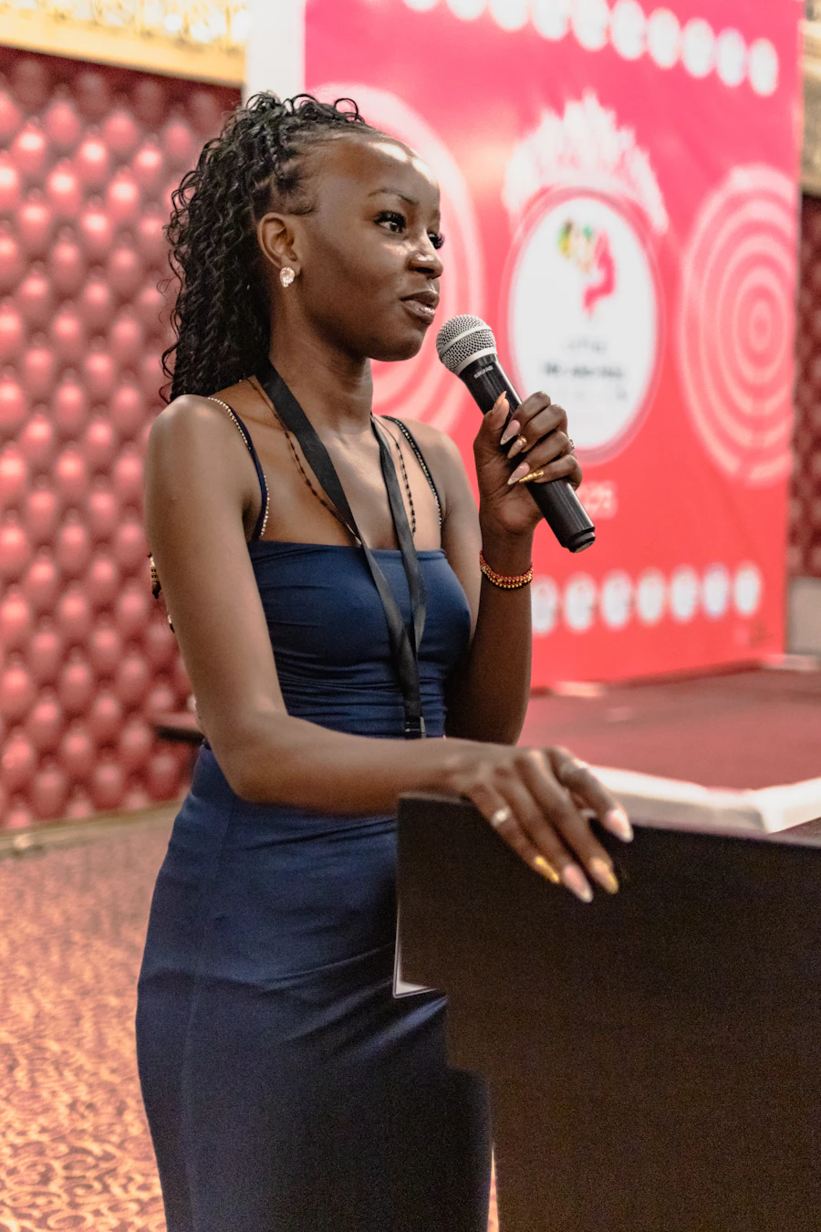 Speaker presenting at a previous conference session