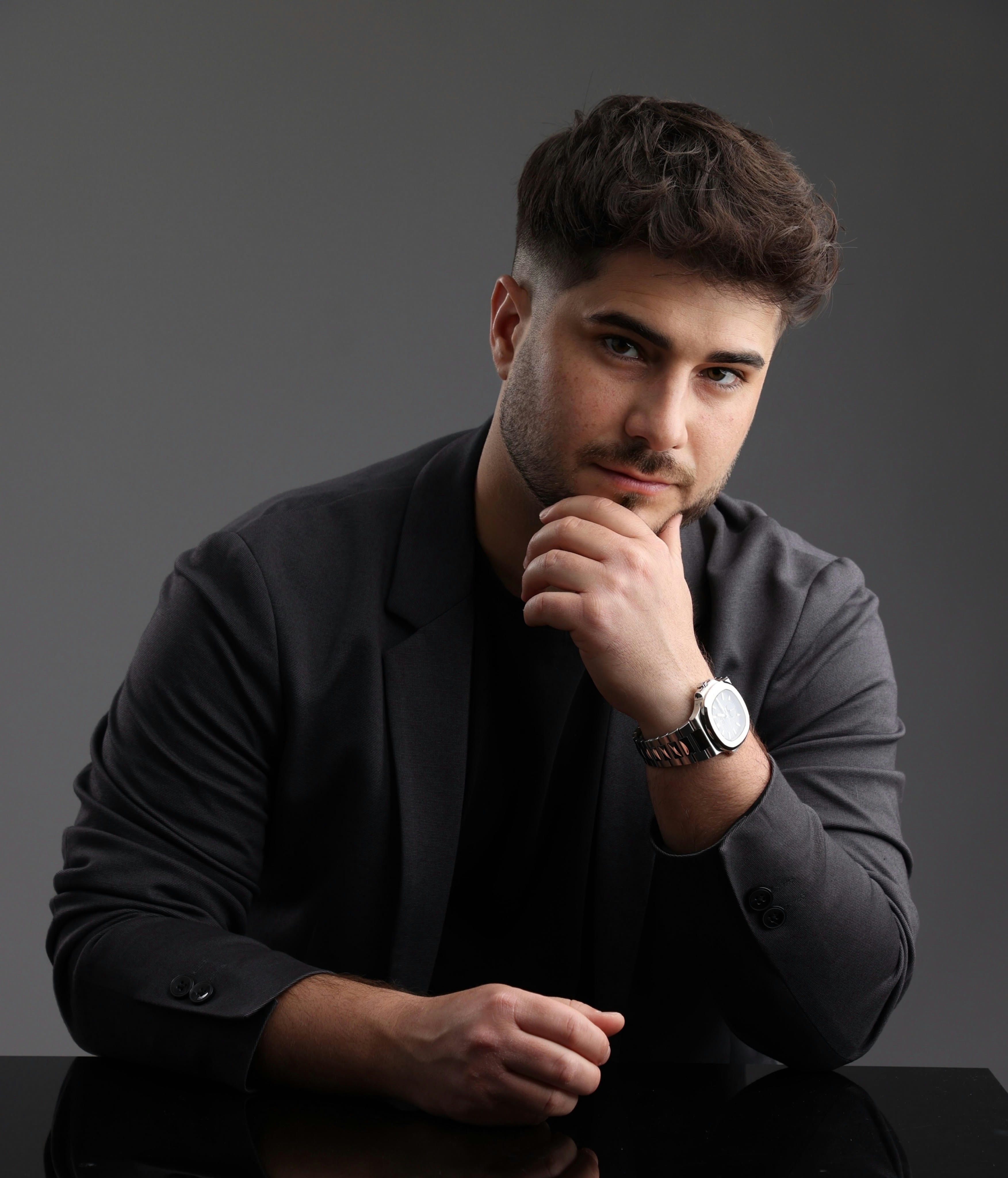 Maker Studios in 2026: Hybrid Workshops, Micro‑Photography & Pop‑Up‑Ready Kits for Serious Hobbyists