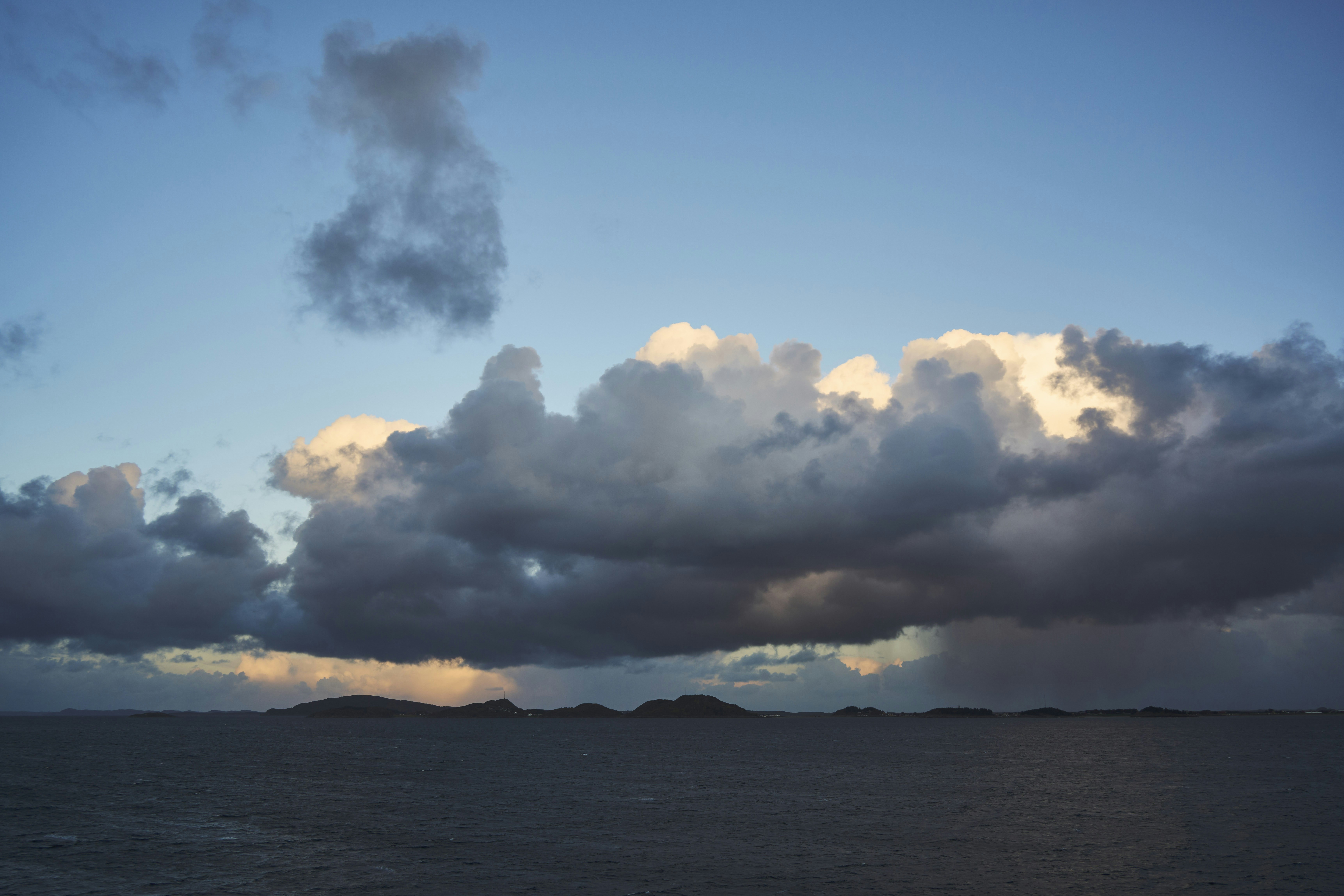 Photo by wolfgang_hasselmann