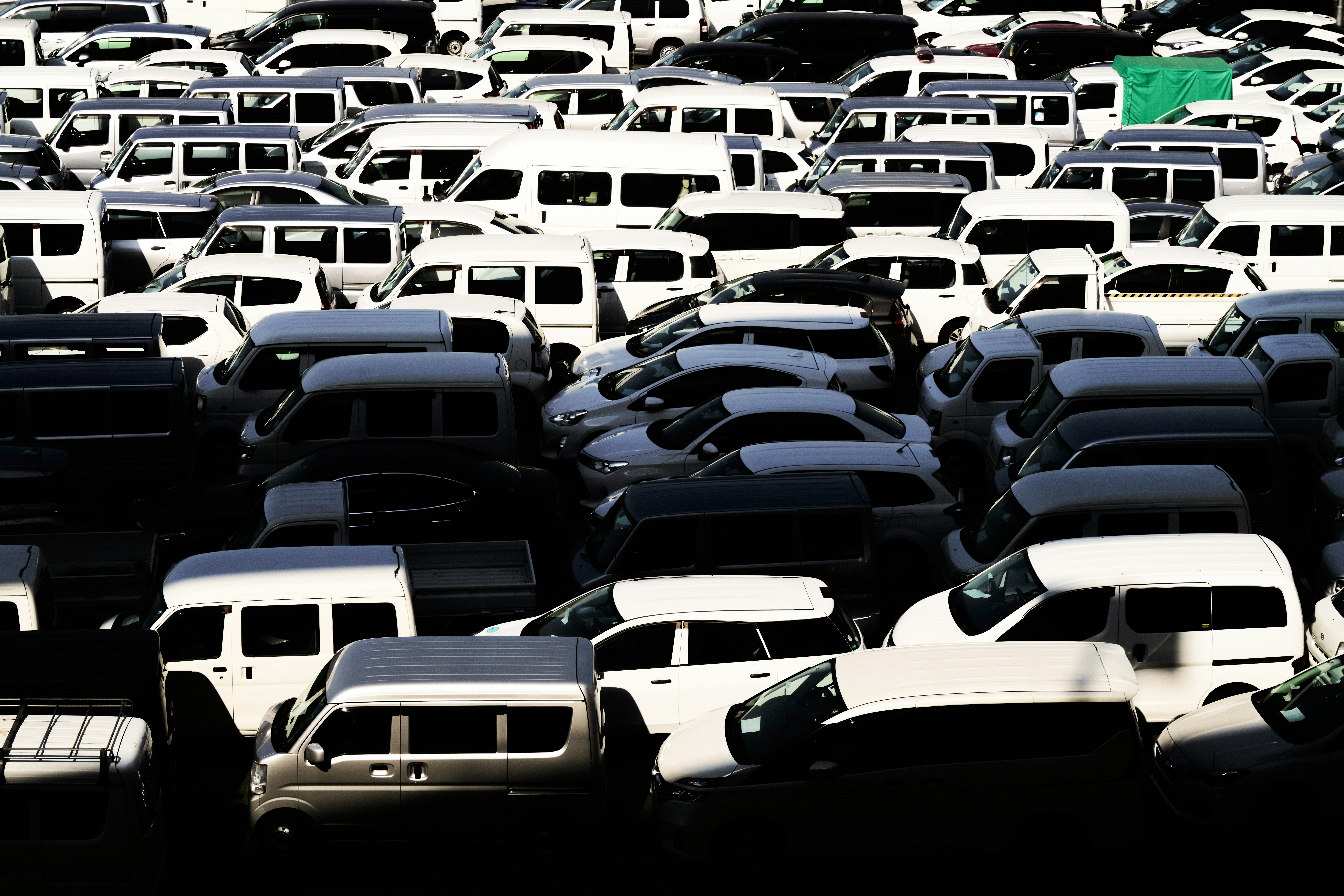 Car Leases Under $300: Smart Deals, Traps, and EV Options in 2025