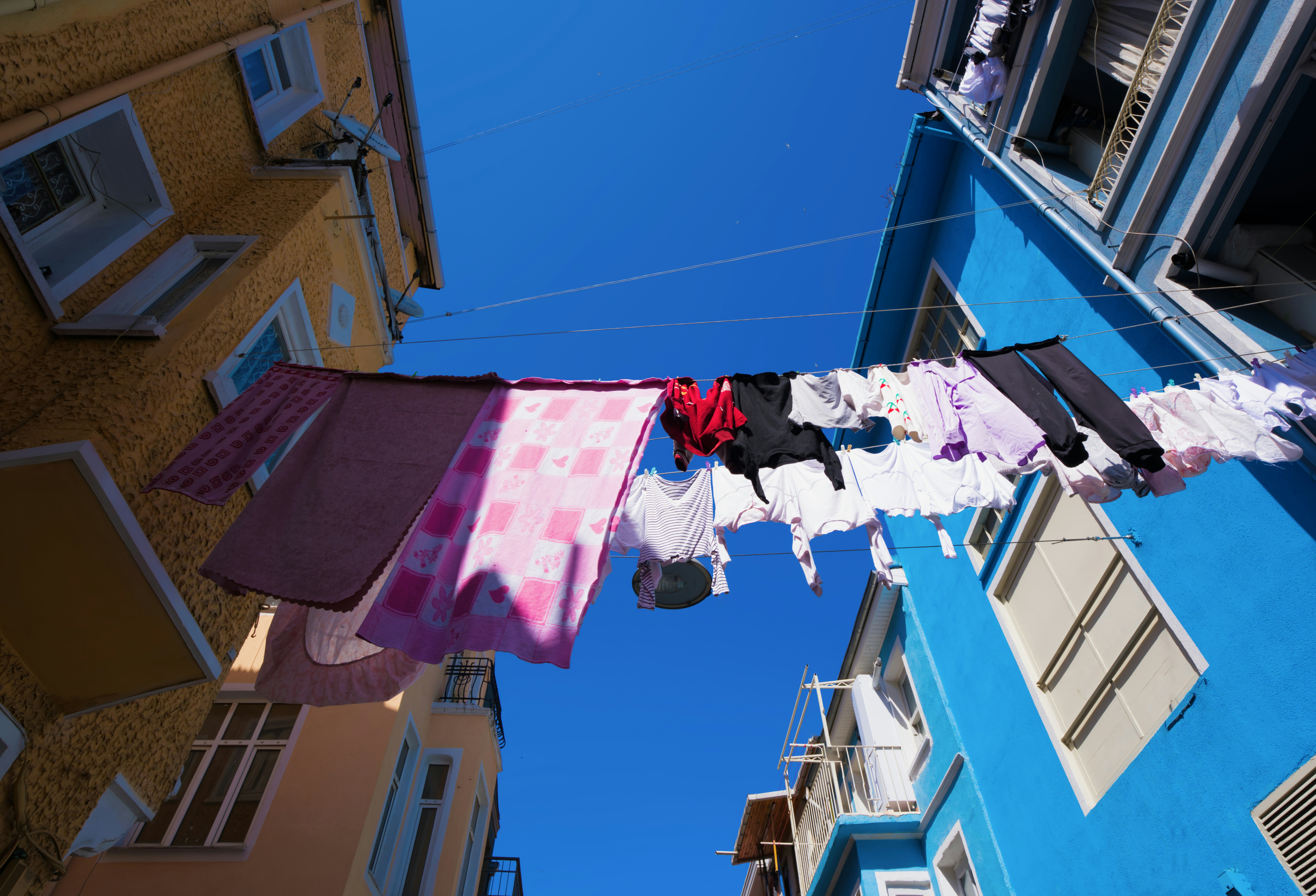 blue balcony wallpaper, wallpaper, Bright and Airy Balcony Ideas 5