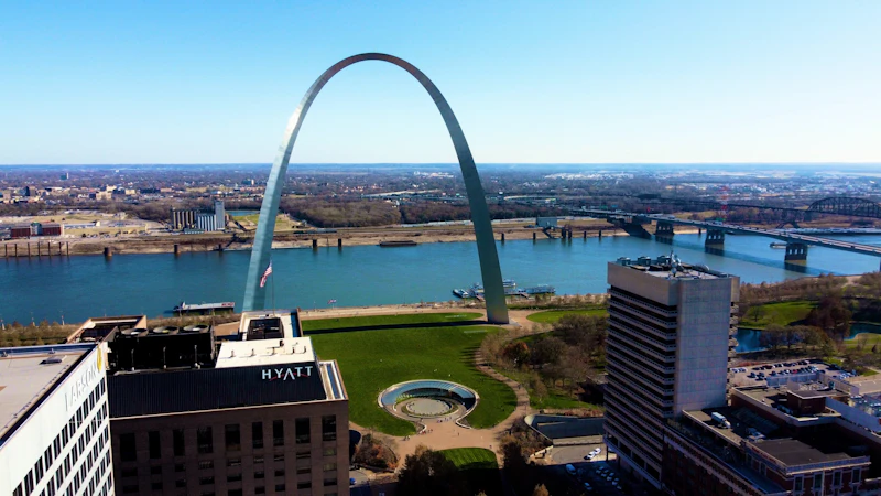Saint Louis, MO cityscape
