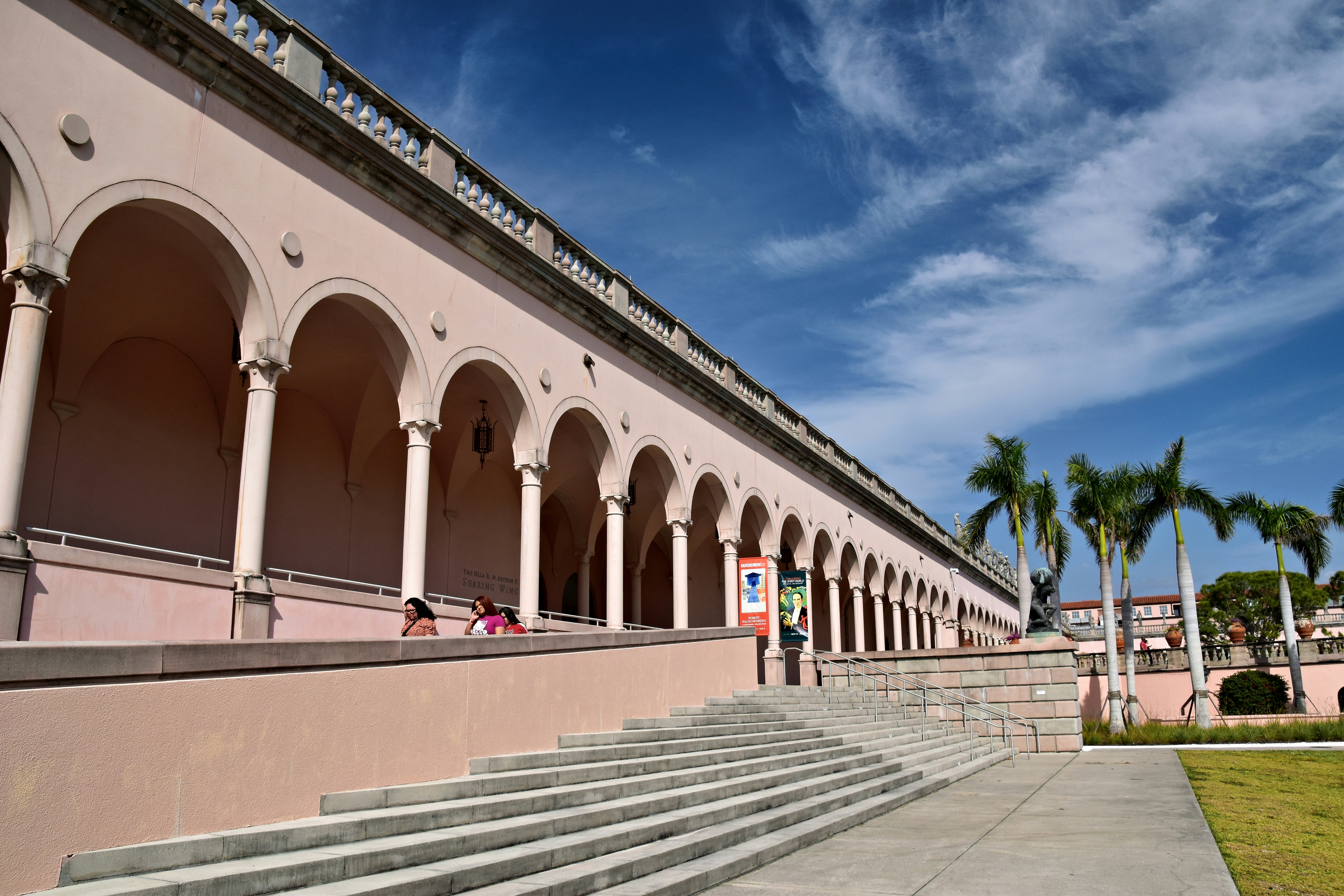 entrance to the National Museum of Mexican Art - pilsen chicago rent
