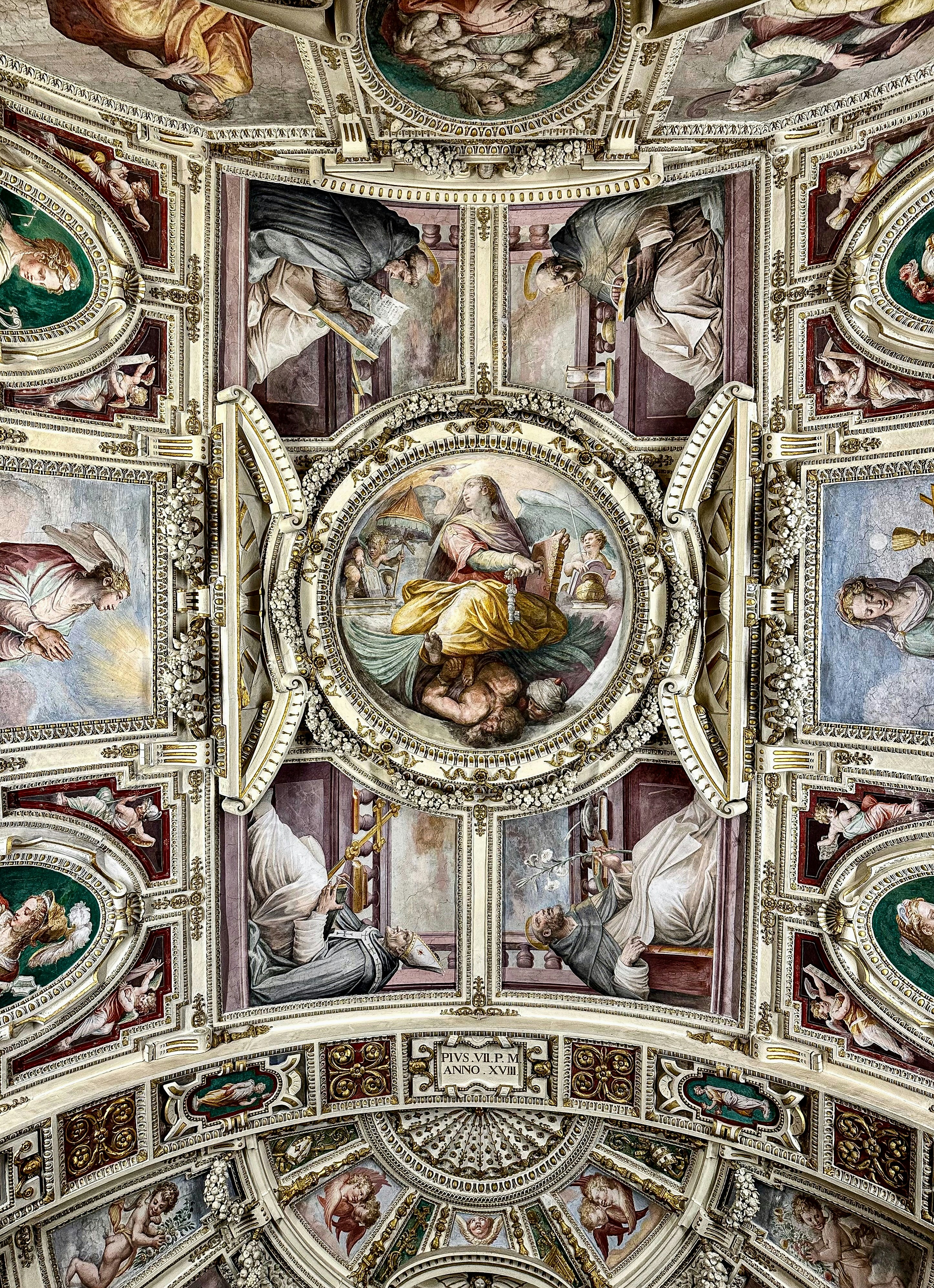 Photo by maximilian_brand