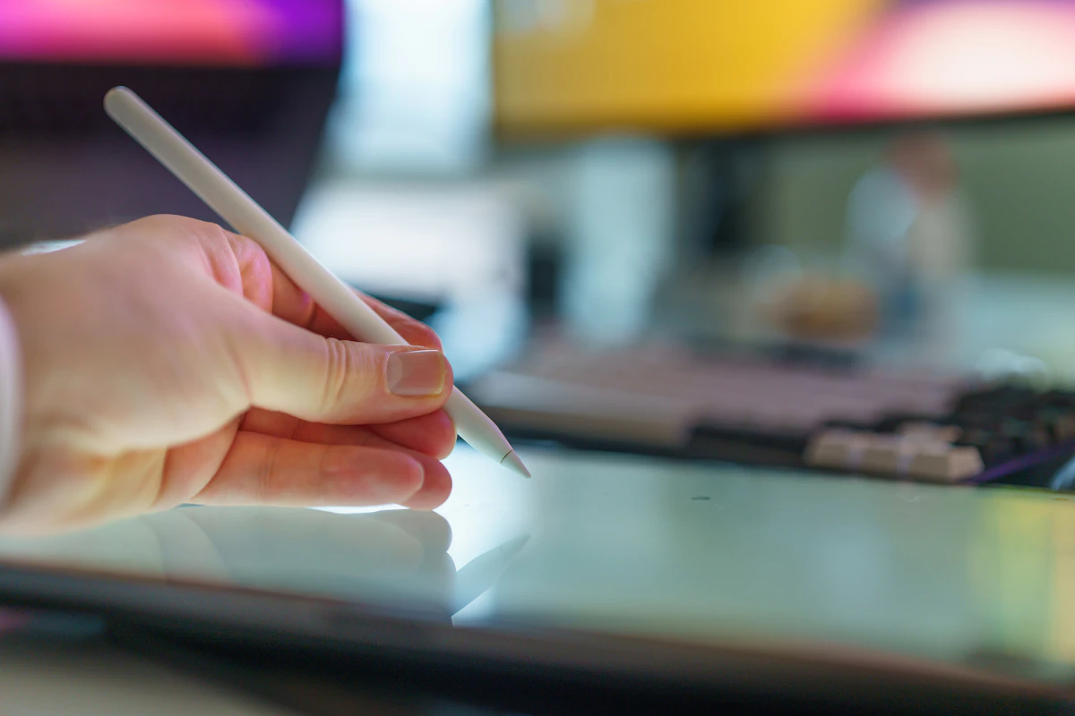 How to Sketch Online With a Drawing Canvas