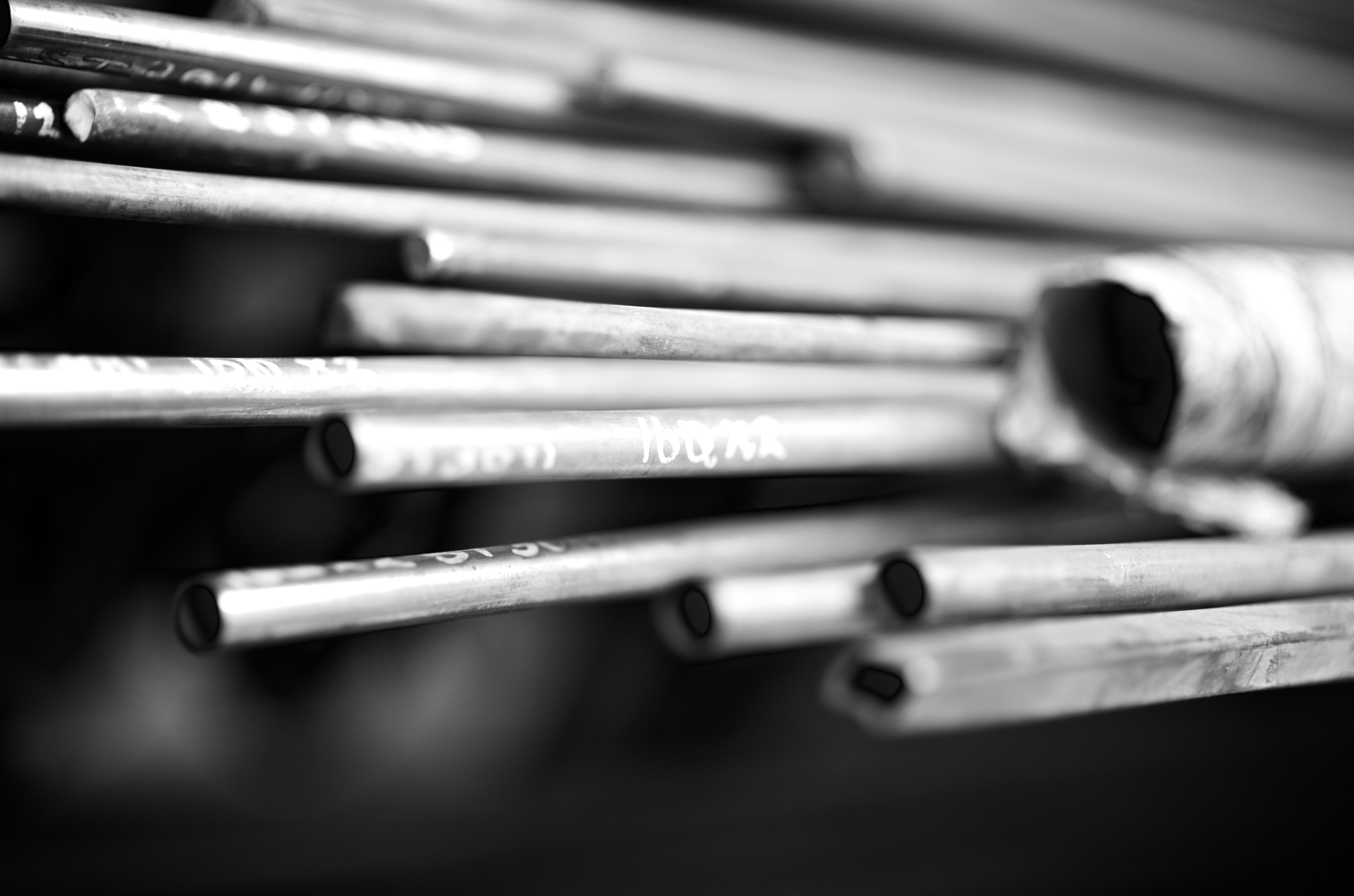 Pipes in black and white are clustered.