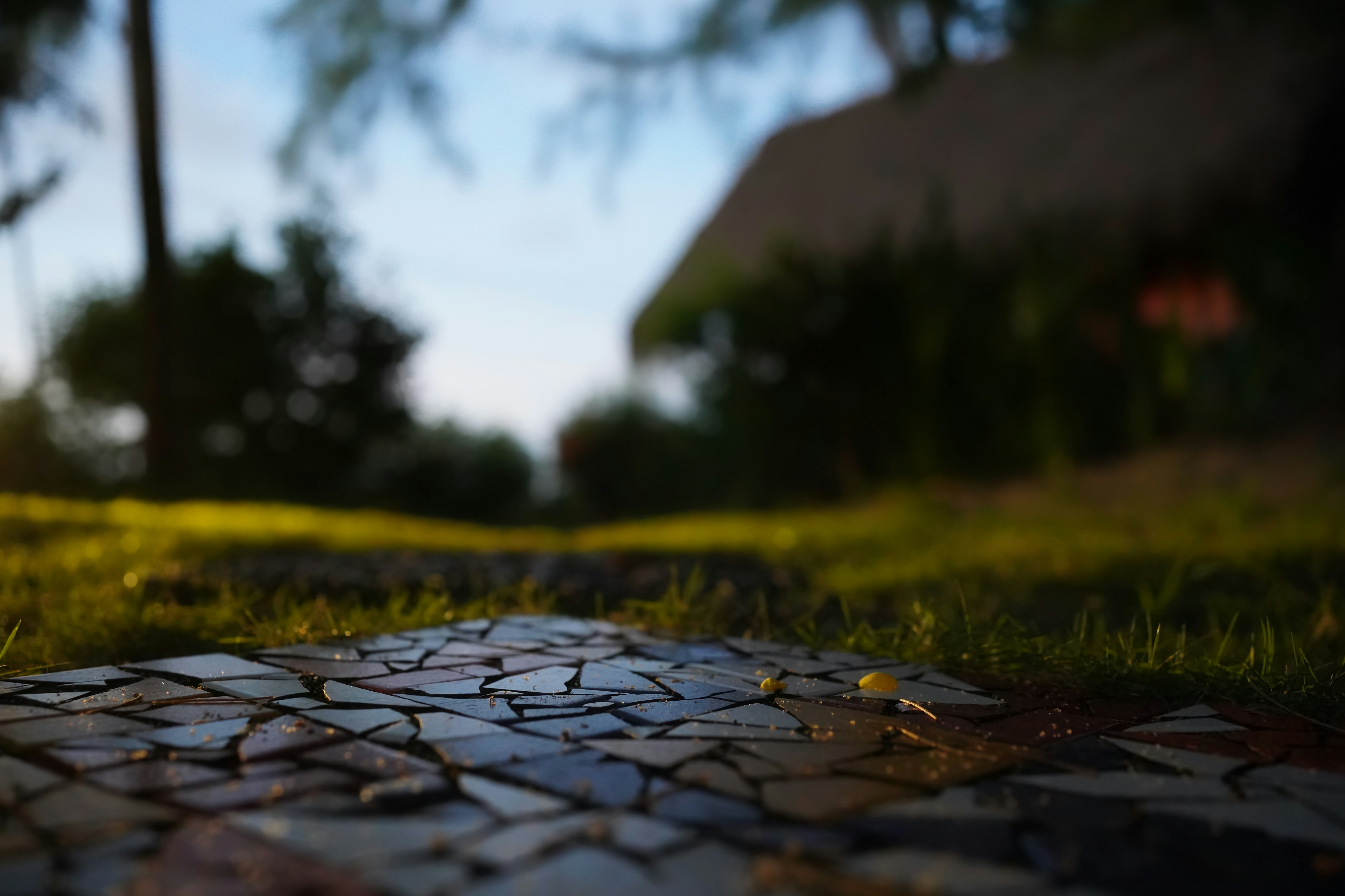 Luxury Hotel & Villa Garden Pathways & Patlatma Travertine Mosaic Applications: Technical Guide & Project Supply