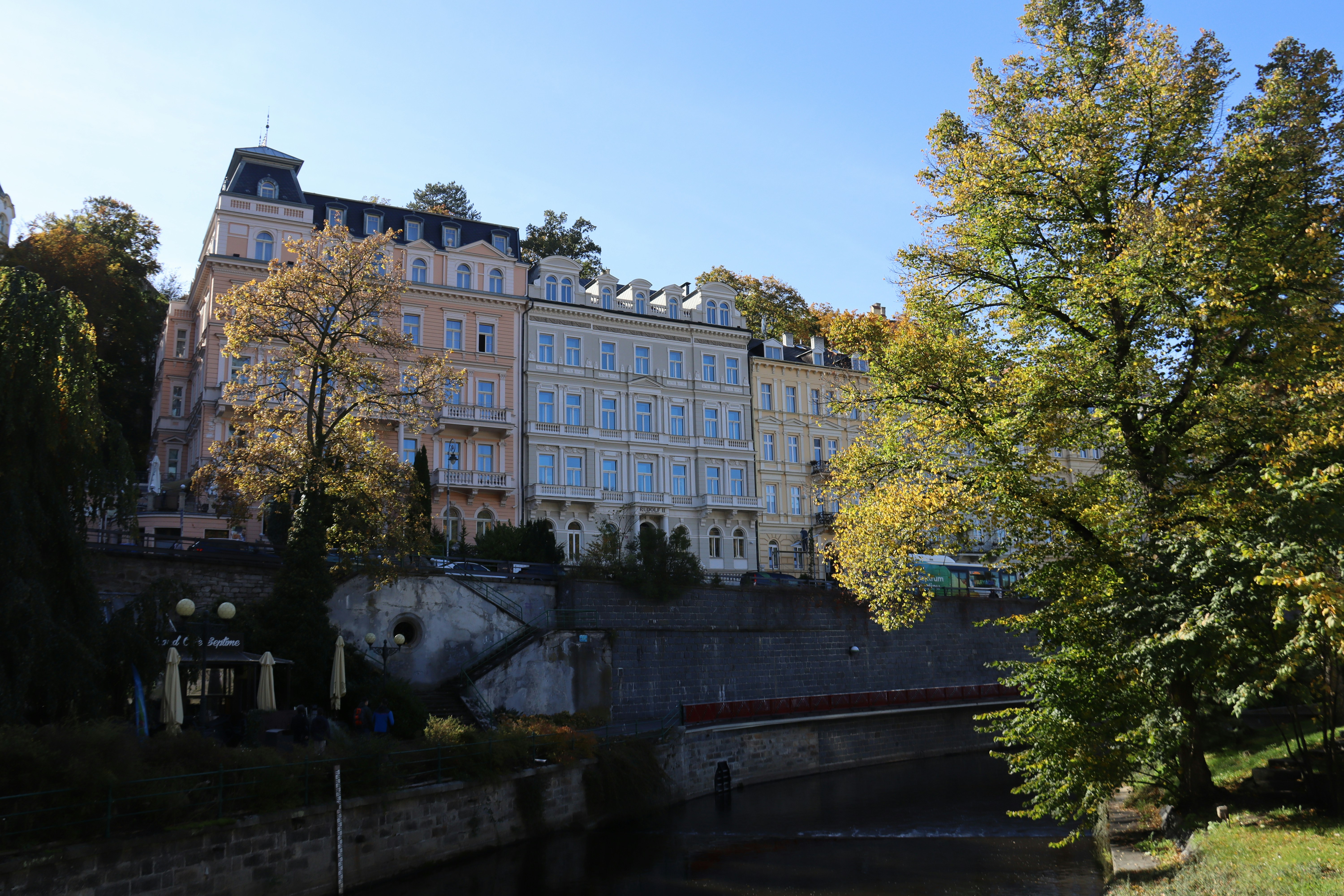 Photo by shalevcohen