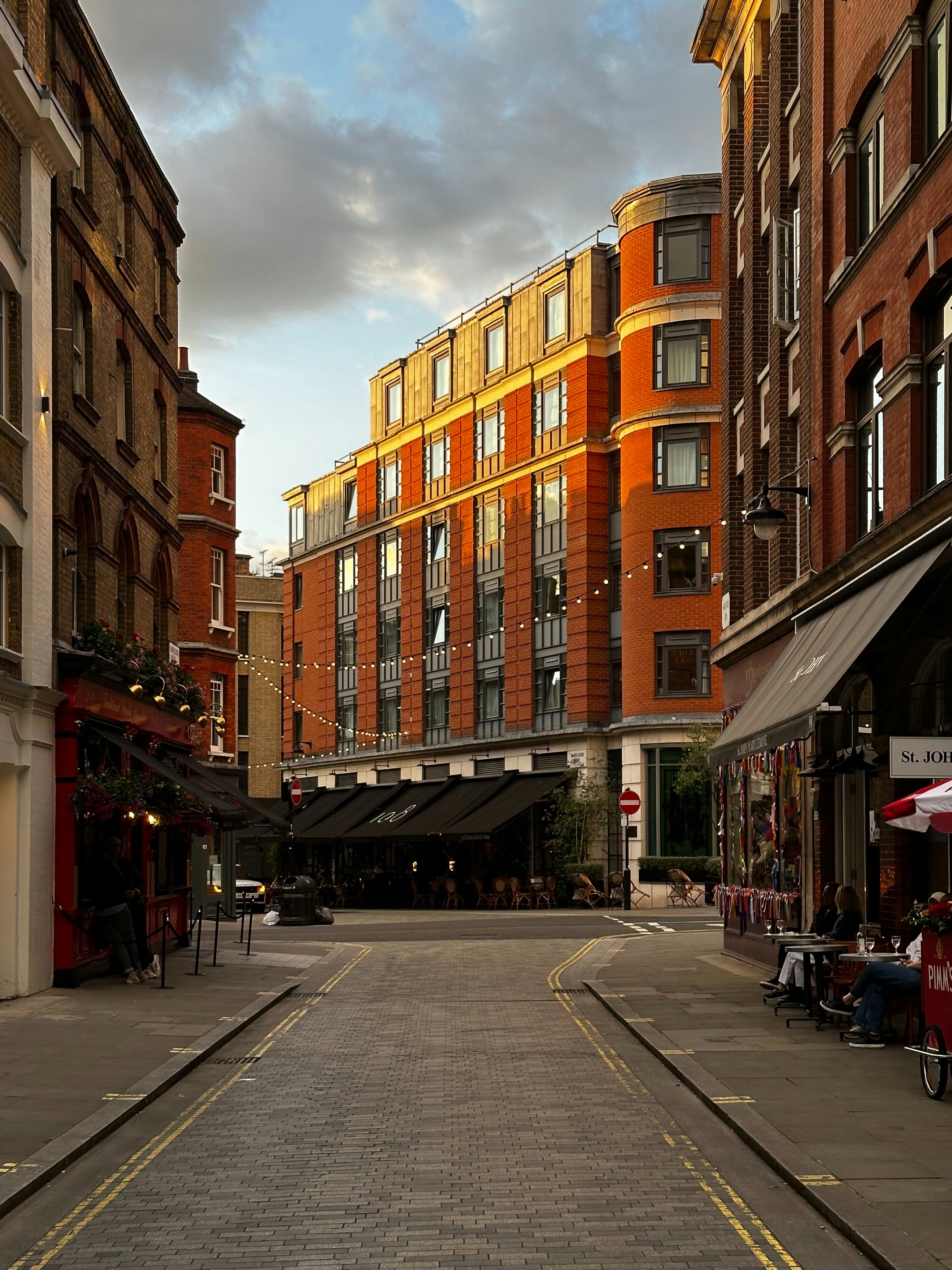 Photo by eugenebokhan