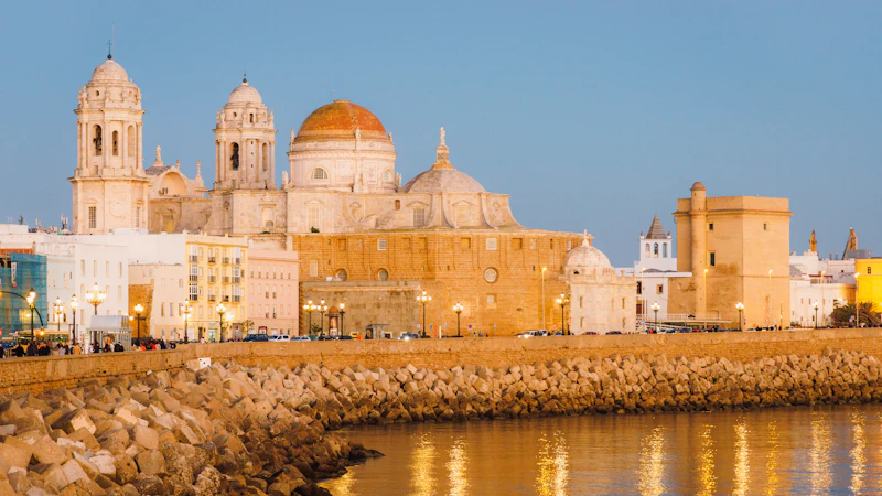 The Perfect One-Day Itinerary in Cadiz: Where to Go and When