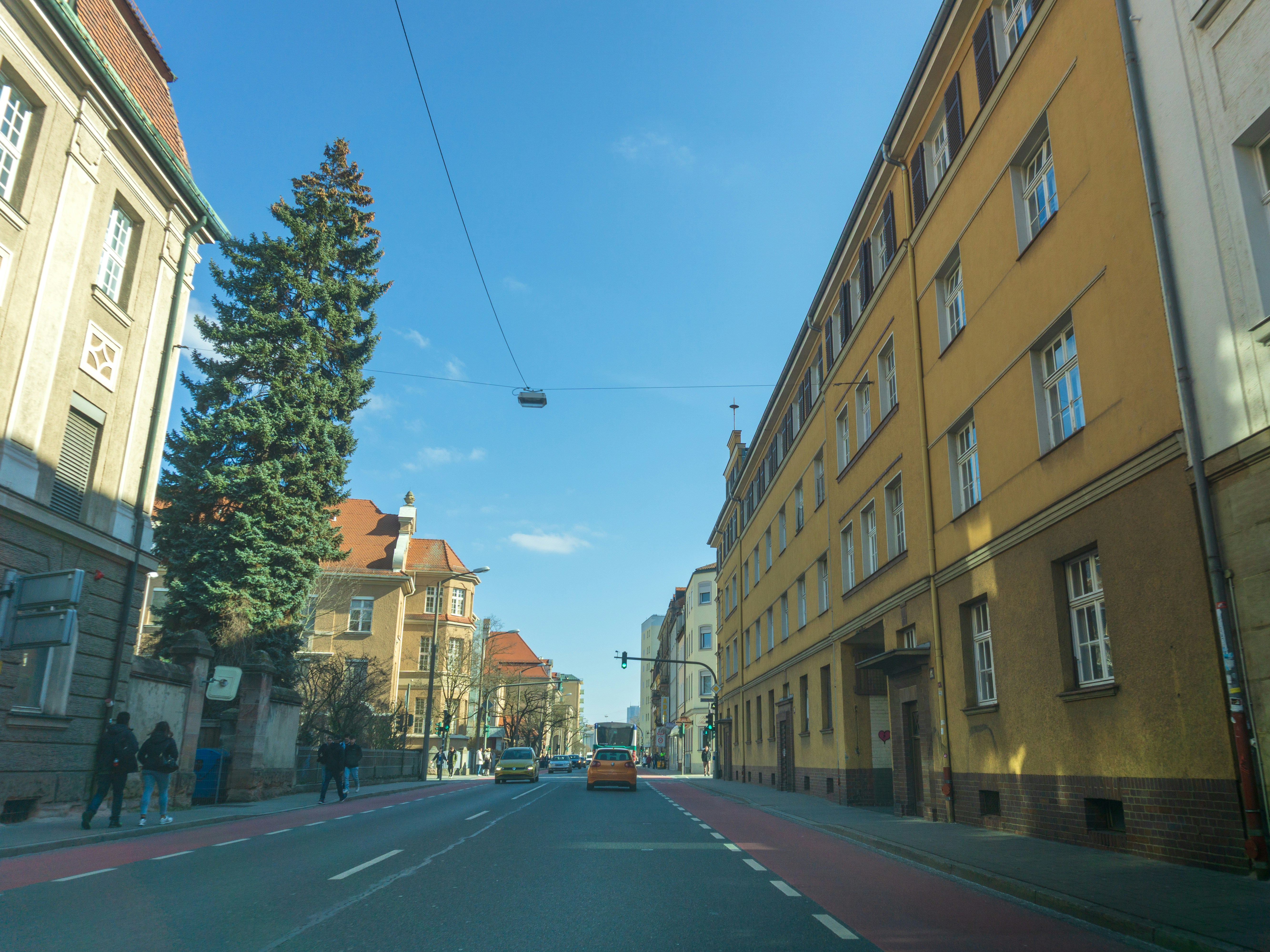Ponad 60 proc. kierowców w miastach nie wyobraża sobie życia bez auta