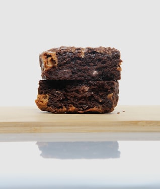 Brownie gourmet recheado com Nutella derretendo