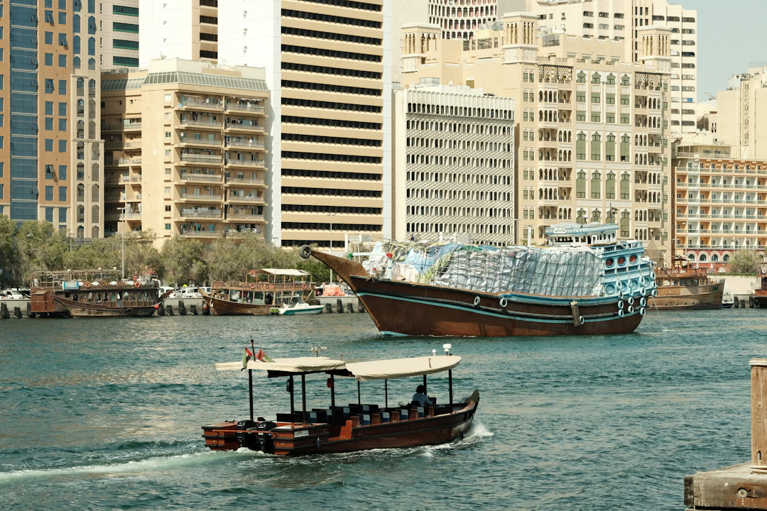 6-Day UAE Budget Backpacking Itinerary & Travel Guide