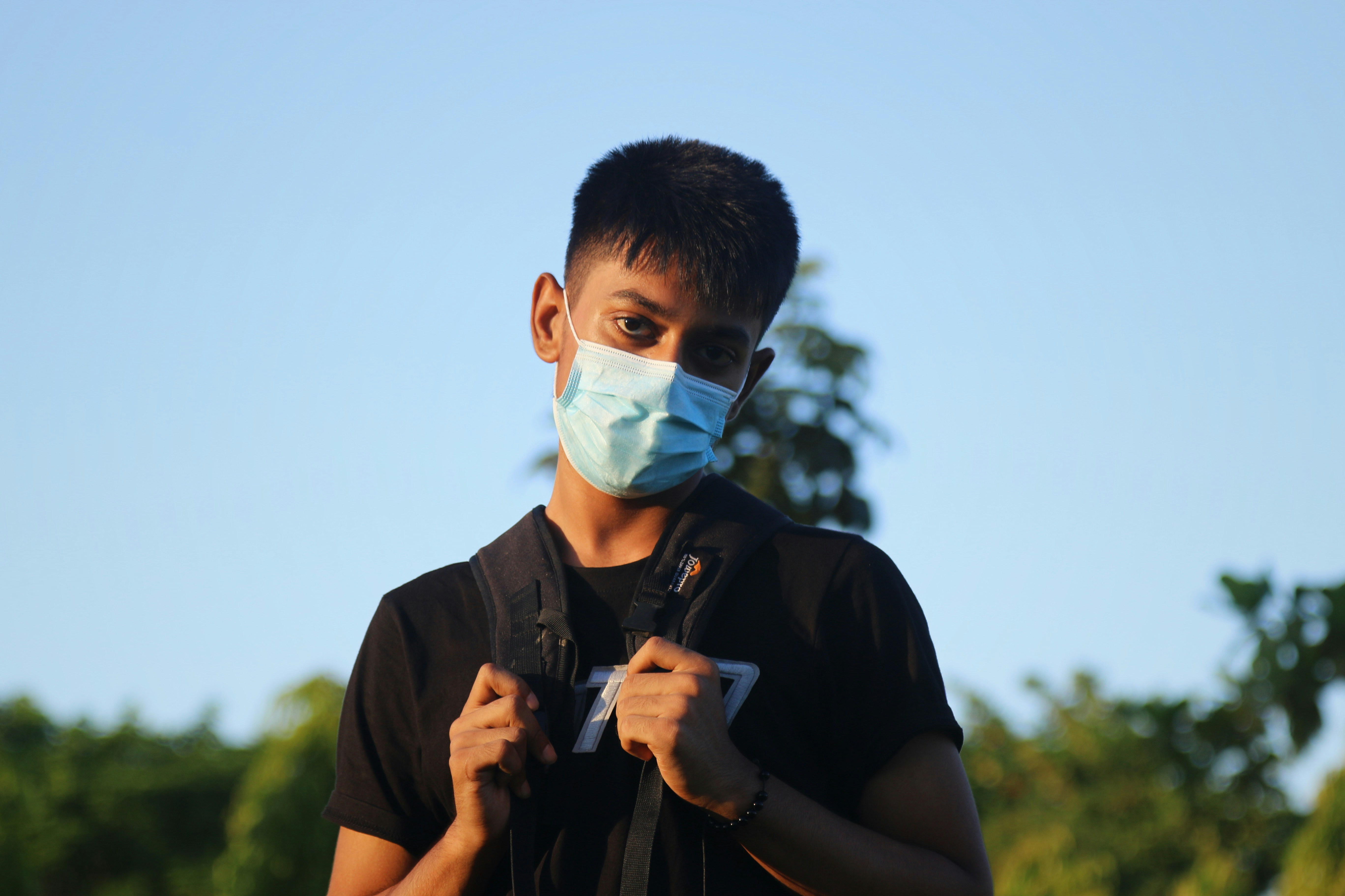 photo-1745825348317-0c403ea82c02?ixid=M3wxMjA3fDB8MXxzZWFyY2h8MTh8fHdmZ2FtaW5nfGVufDB8fHx8MTc0NzkzNDcyOXww\u0026ixlib=rb-4.1.0