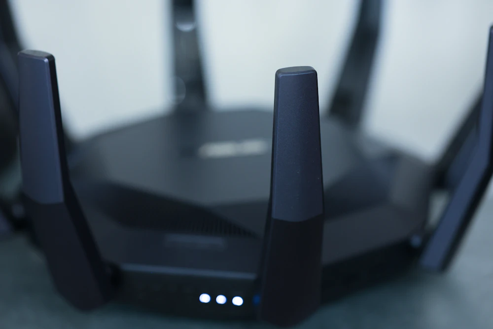 Close-up of a business Wi-Fi router with multiple antennas