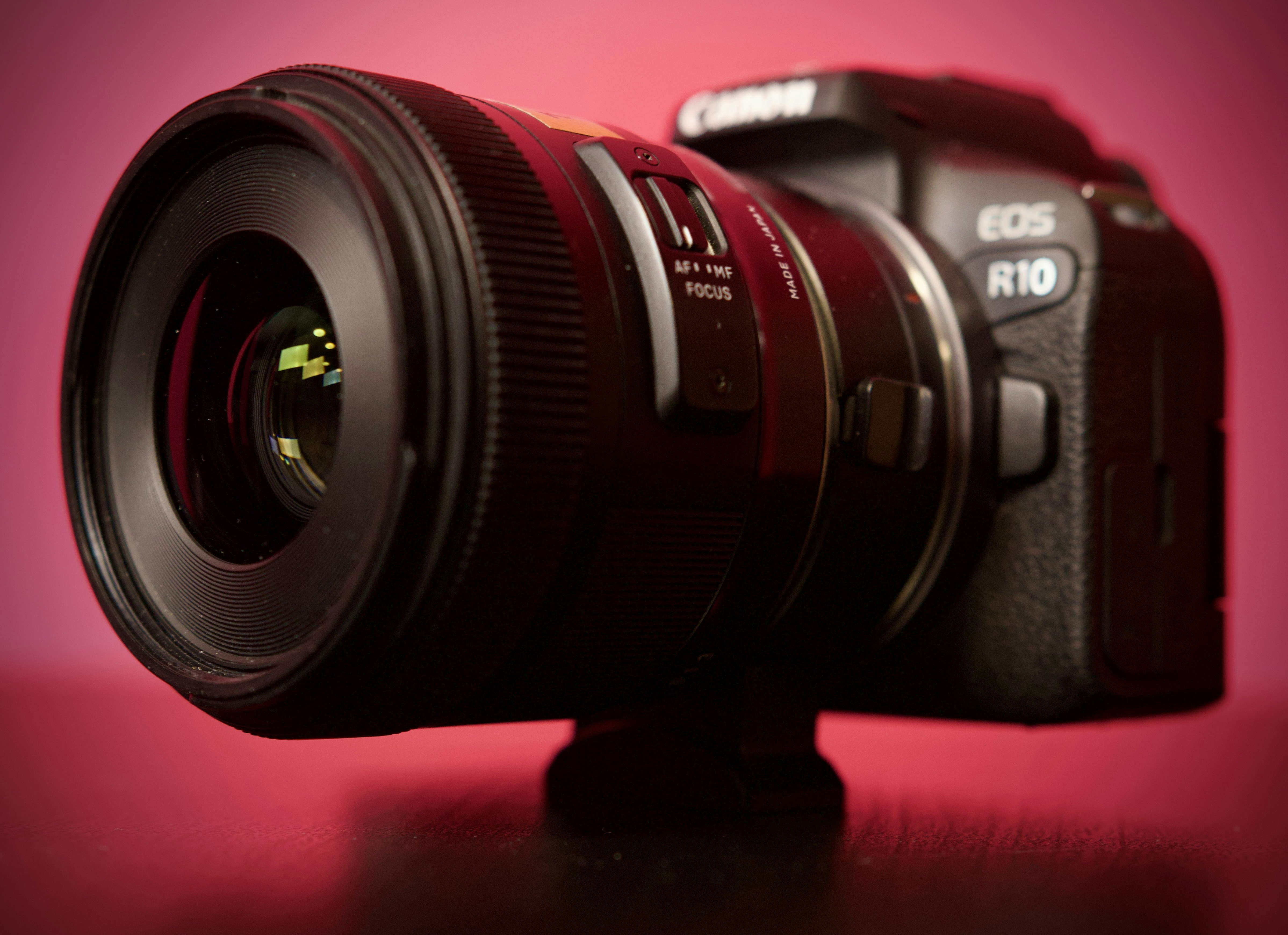 Canon eos r10 camera with a lens.