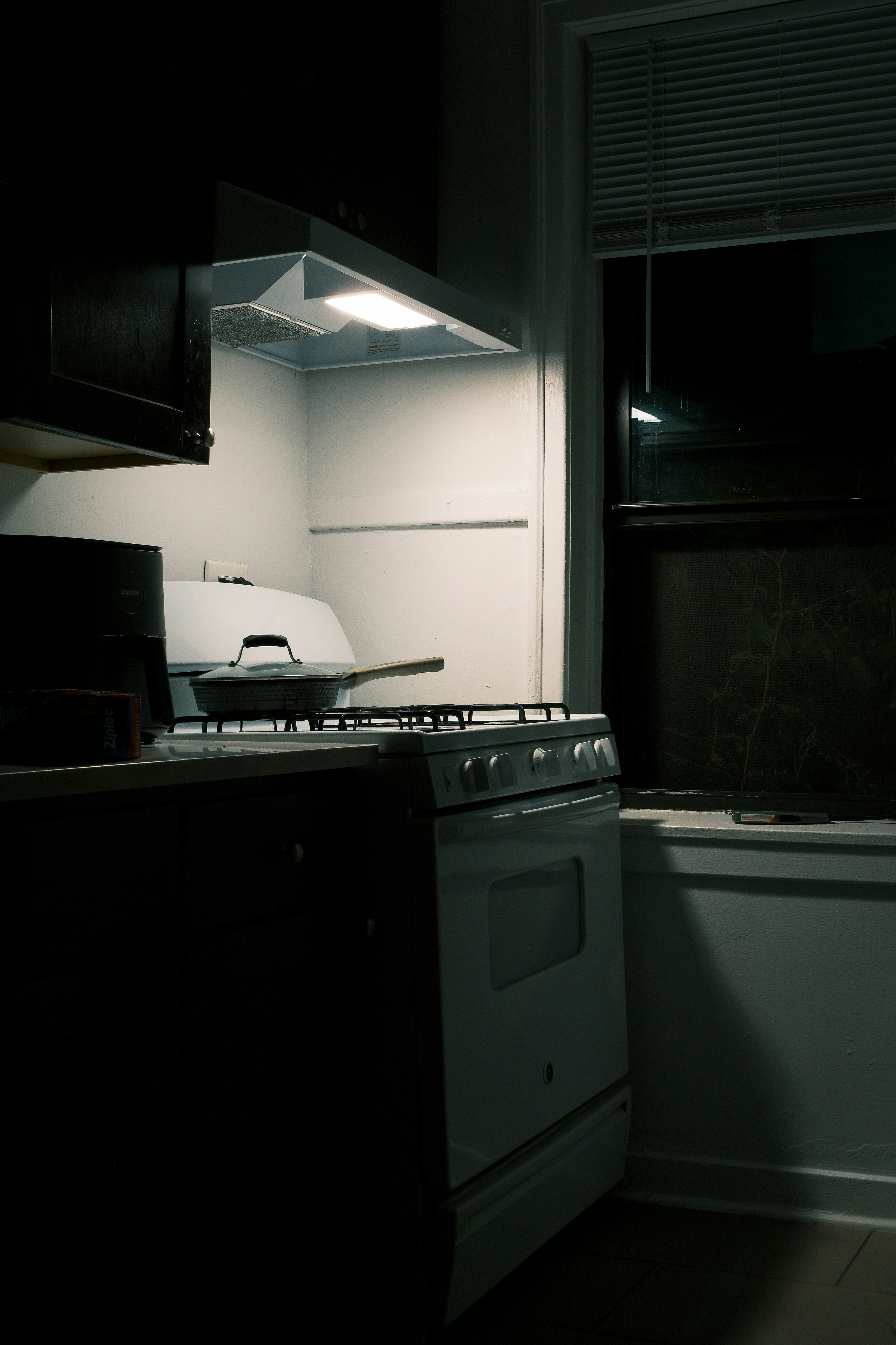 photo-1745872260697-20e1f3a43586?ixid=M3wxMjA3fDB8MXxzZWFyY2h8MTR8fGtpdGNoZW4lMjByZW1vZGVsJTIwZXNjb25kaWRvfGVufDB8fHx8MTc2NDQ4NjAyNnww\u0026ixlib=rb-4.1.0