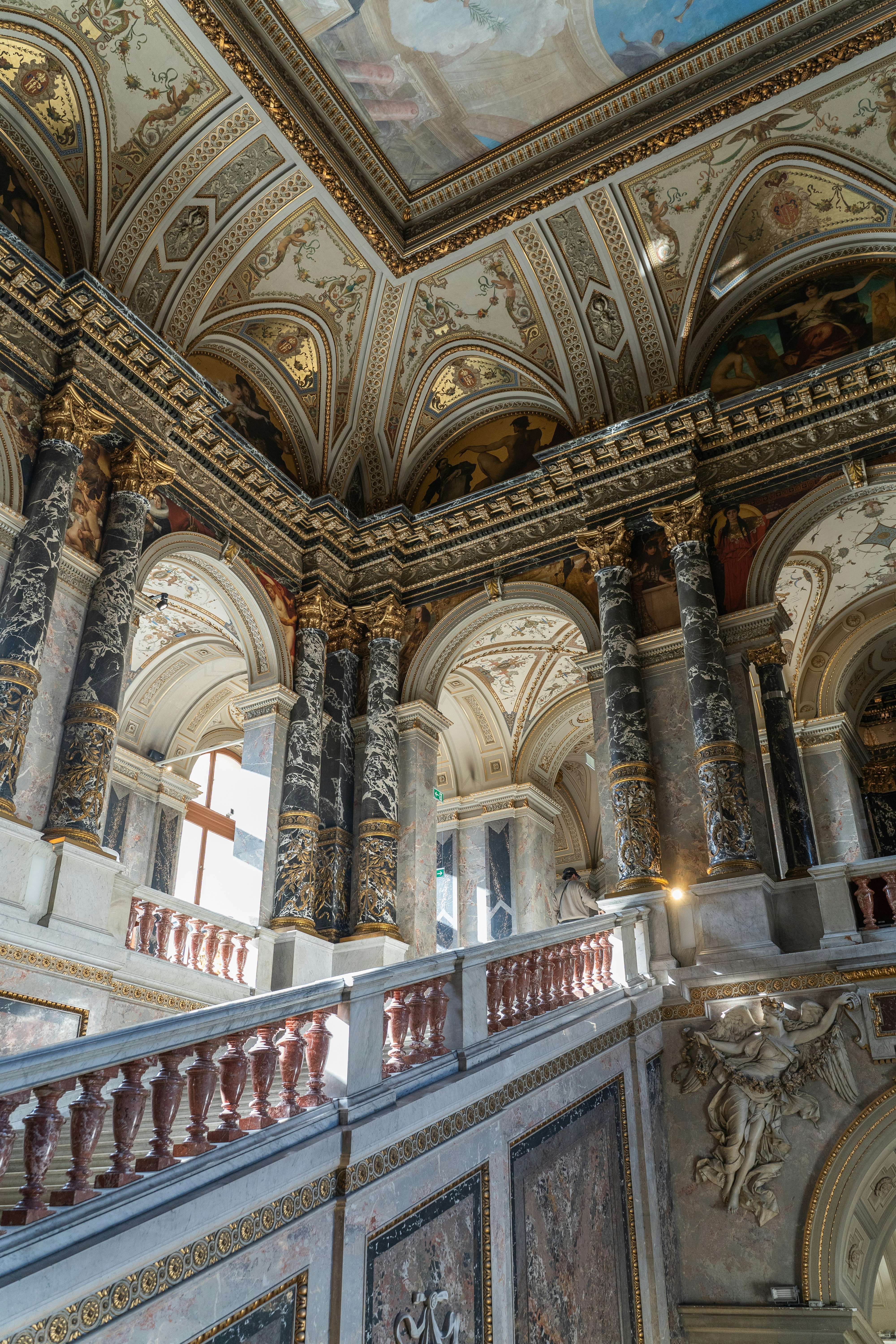 Photo by bartvanderlugt