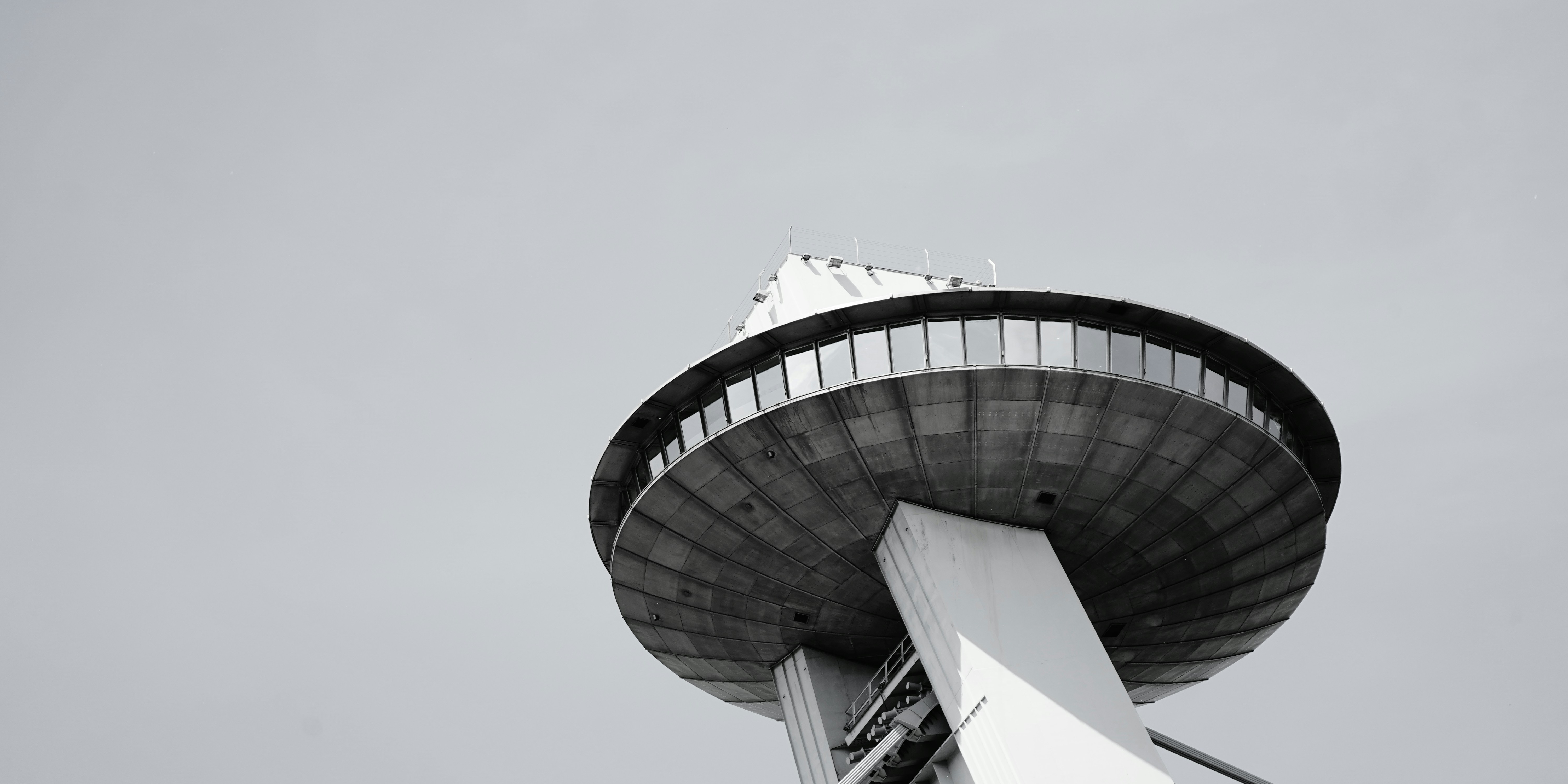 UFO.watch.taste.groove