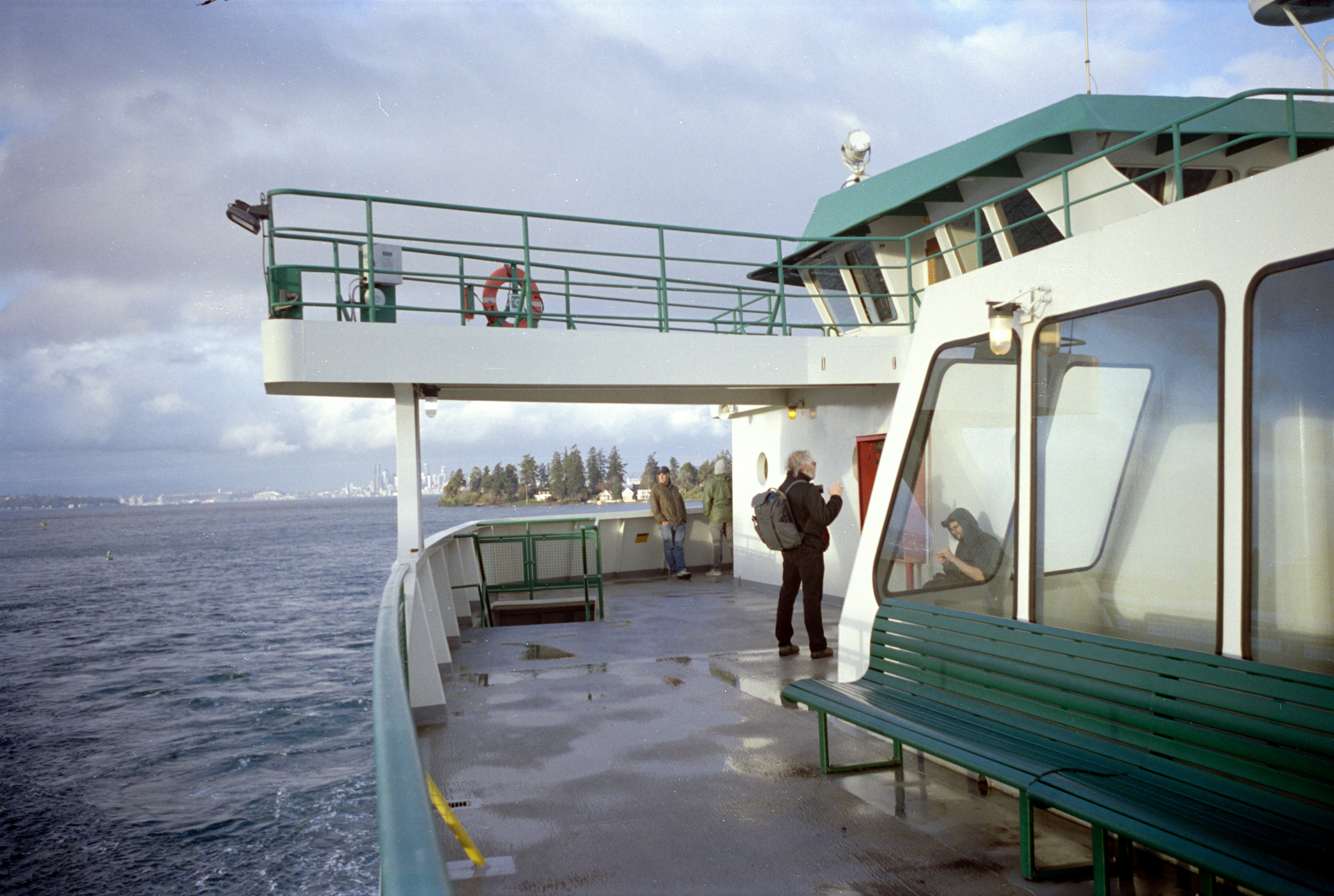 9 Island Hopping Tips to Navigate Ferry Systems