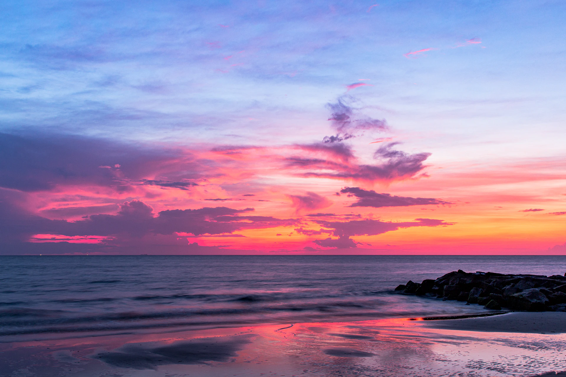 $10 Off a Sunset Dolphin Cruise