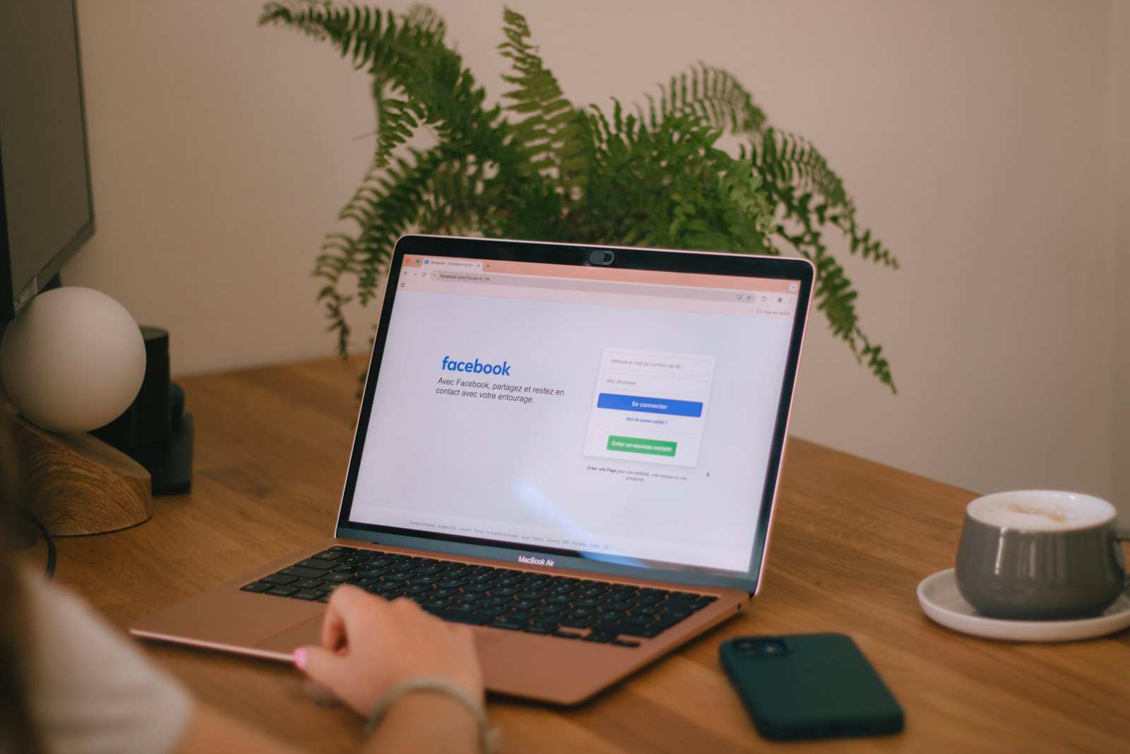 Facebook growth illustration