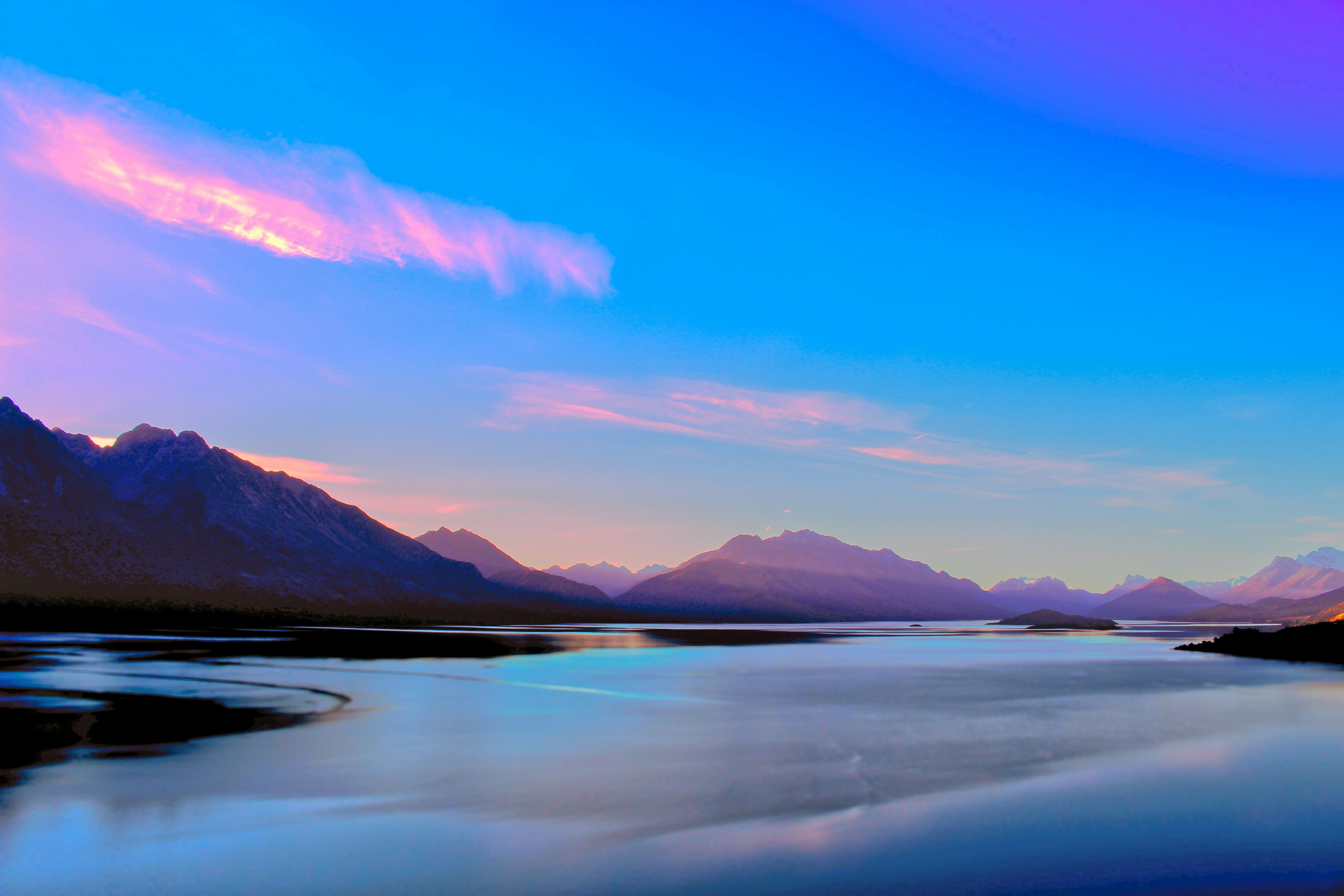 Lake Wakatipu photo 2